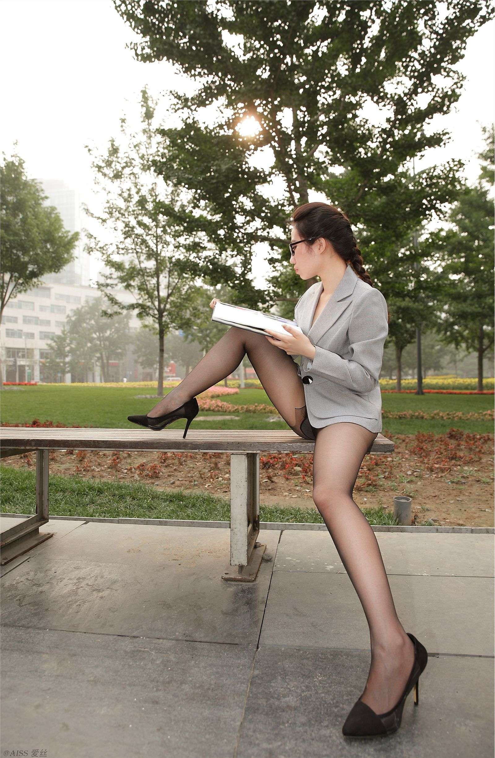 AISS爱丝 美丝职员 NO.04