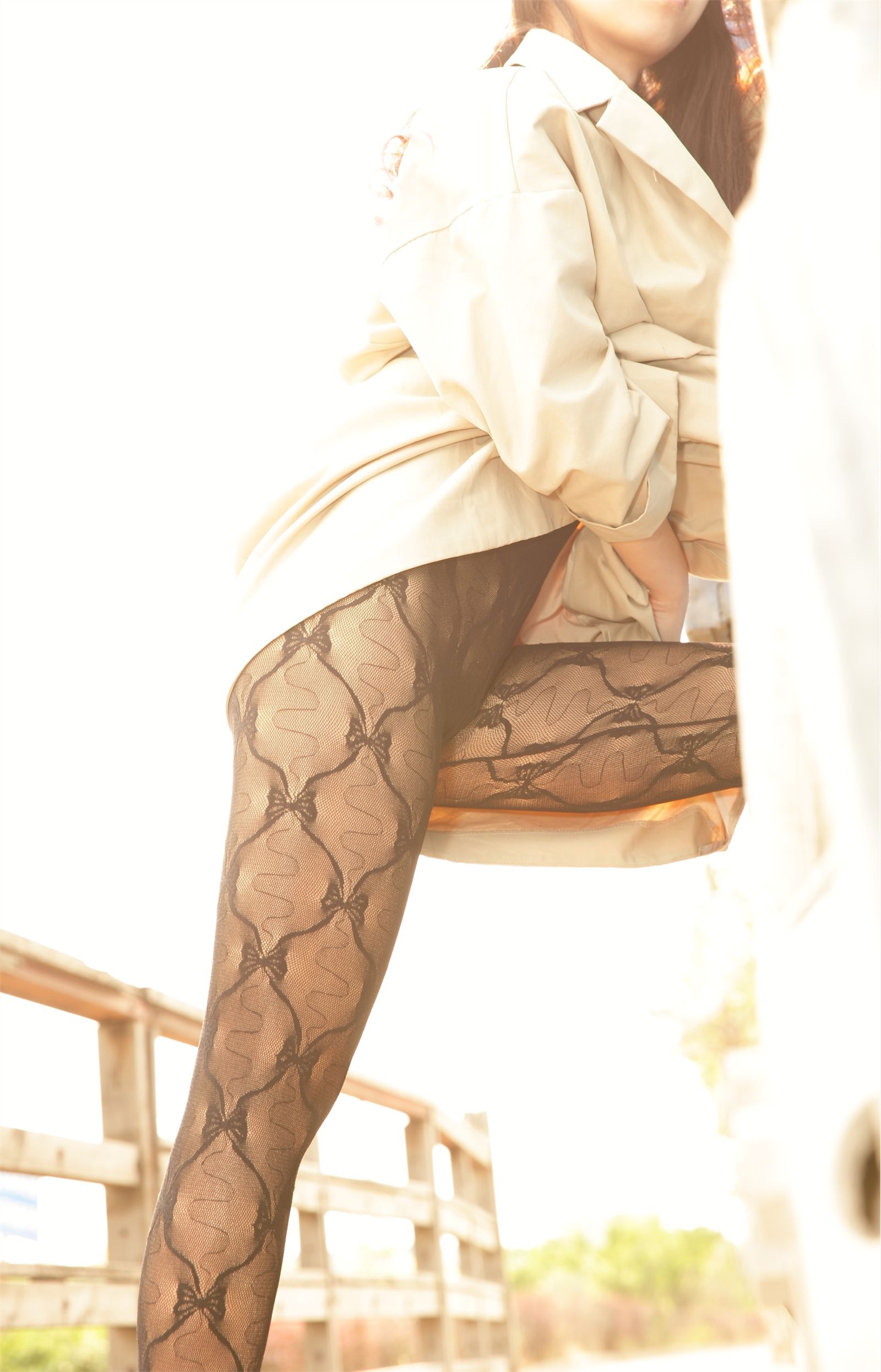 AISS爱丝 路边，你撕开了我的连体丝 NO.08