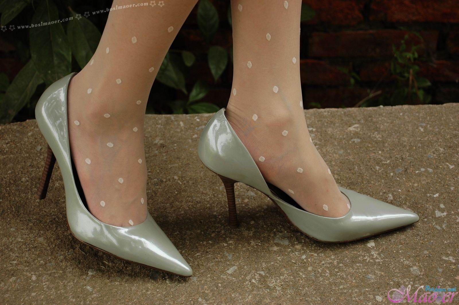 野外花纹丝袜写真美女  波斯猫儿合集精选Part29