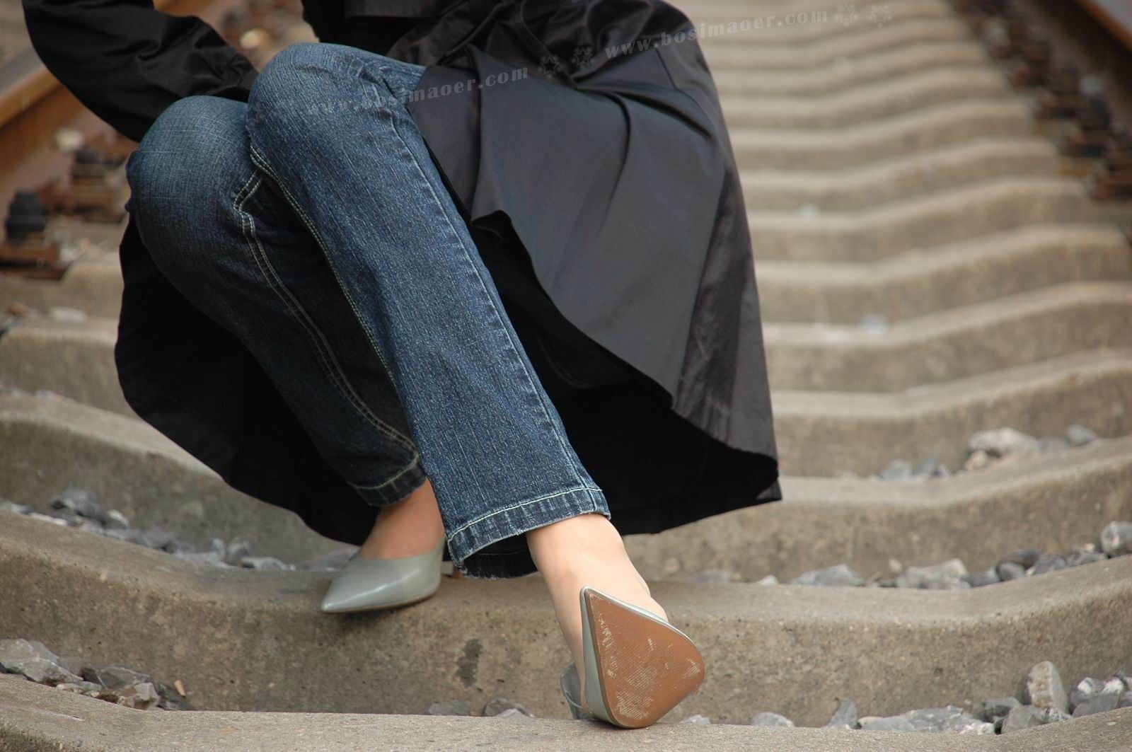 丝袜牛仔裤 美女写真 波斯猫儿合集33