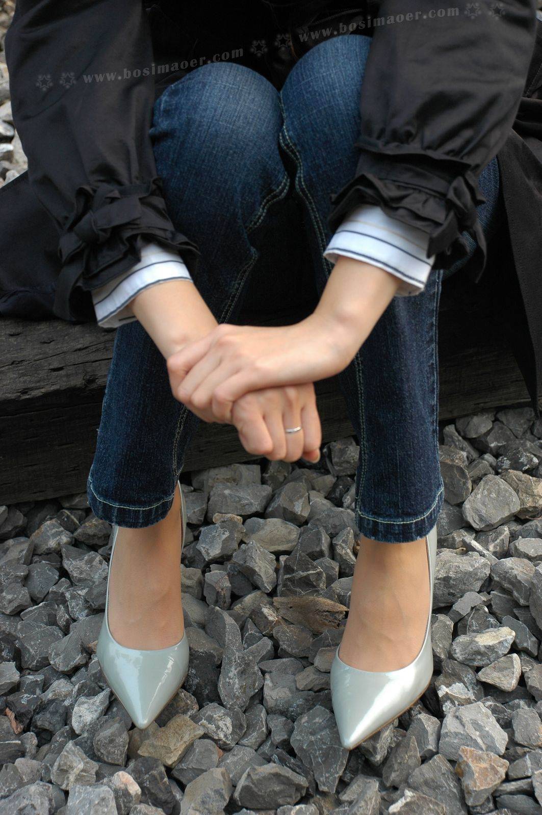 丝袜牛仔裤 美女写真 波斯猫儿合集33