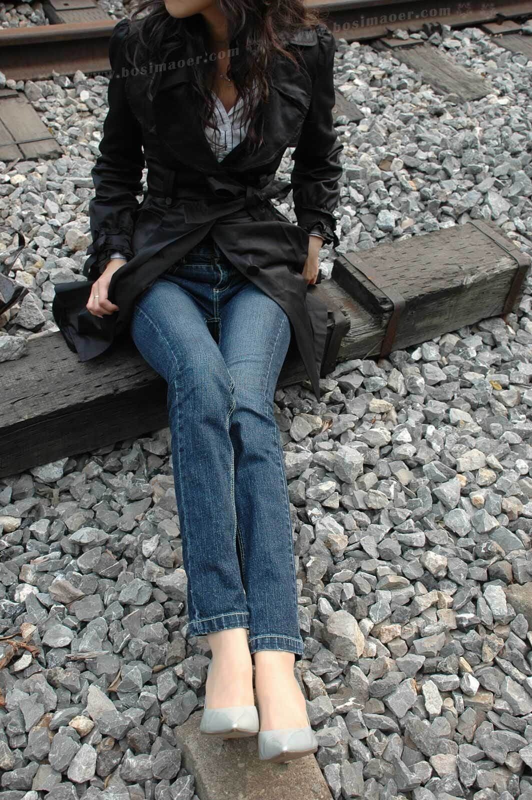 丝袜牛仔裤 美女写真 波斯猫儿合集33