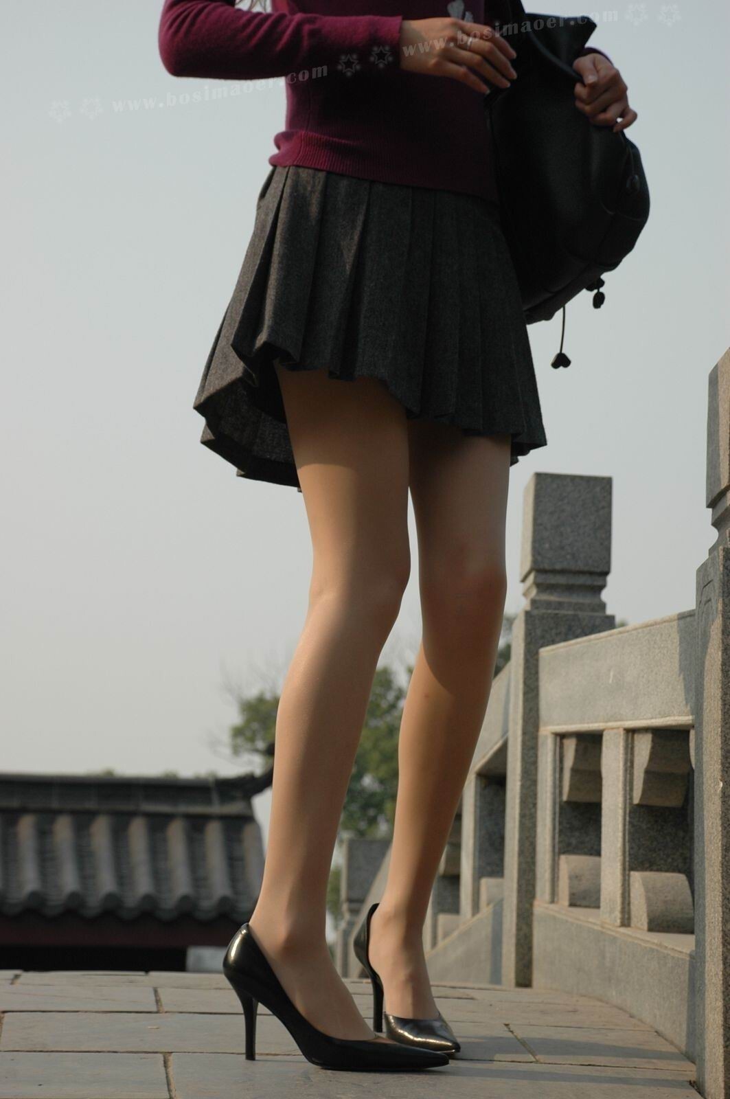 鹊桥肉丝黑高美妇 波斯猫儿VIP套图