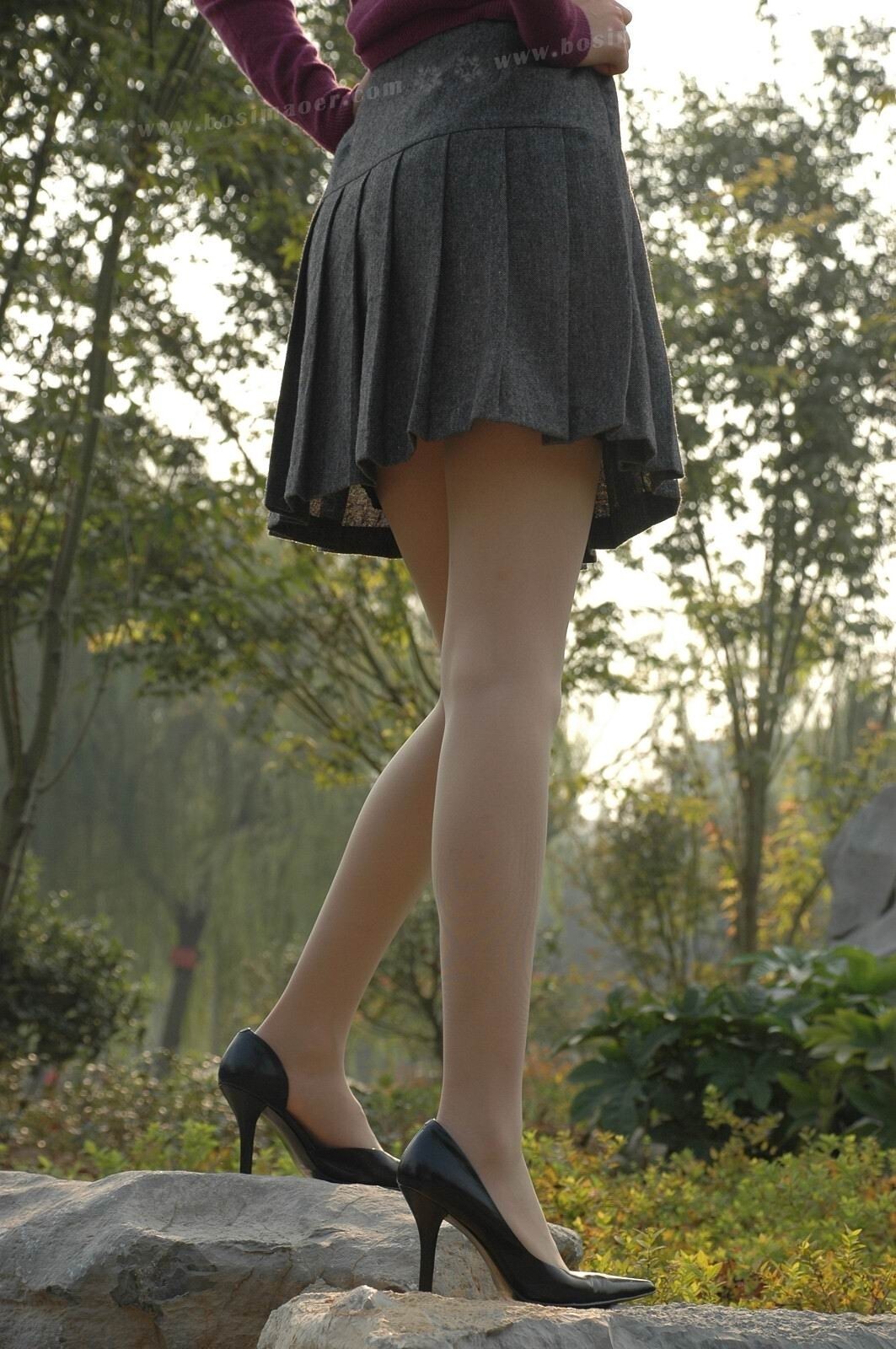 鹊桥肉丝黑高美妇 波斯猫儿VIP套图