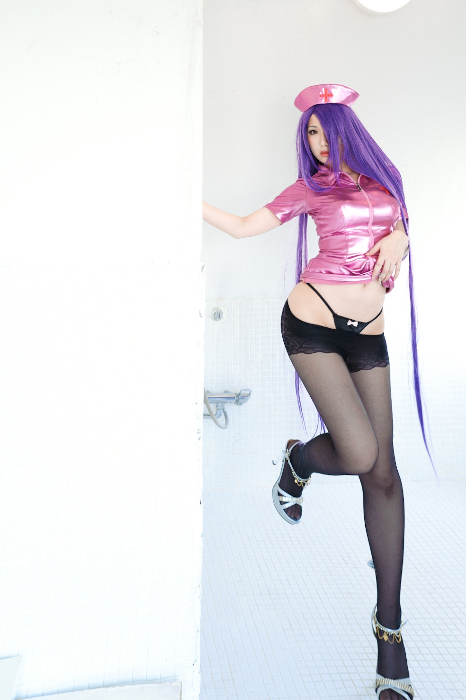 [CosPlay] Ikkitousen - Big boobs and perfect body nurse Kanu Unchou