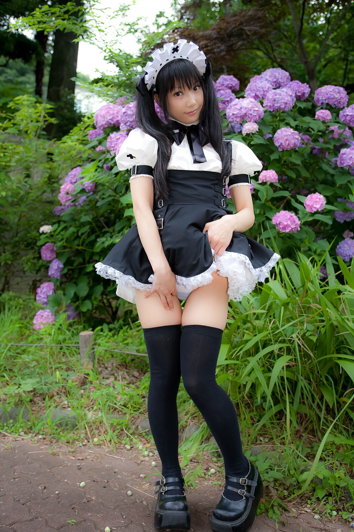 cosplay制服美女 莲 - 下限少女 COSER合集之八 C78 一 户外丝袜