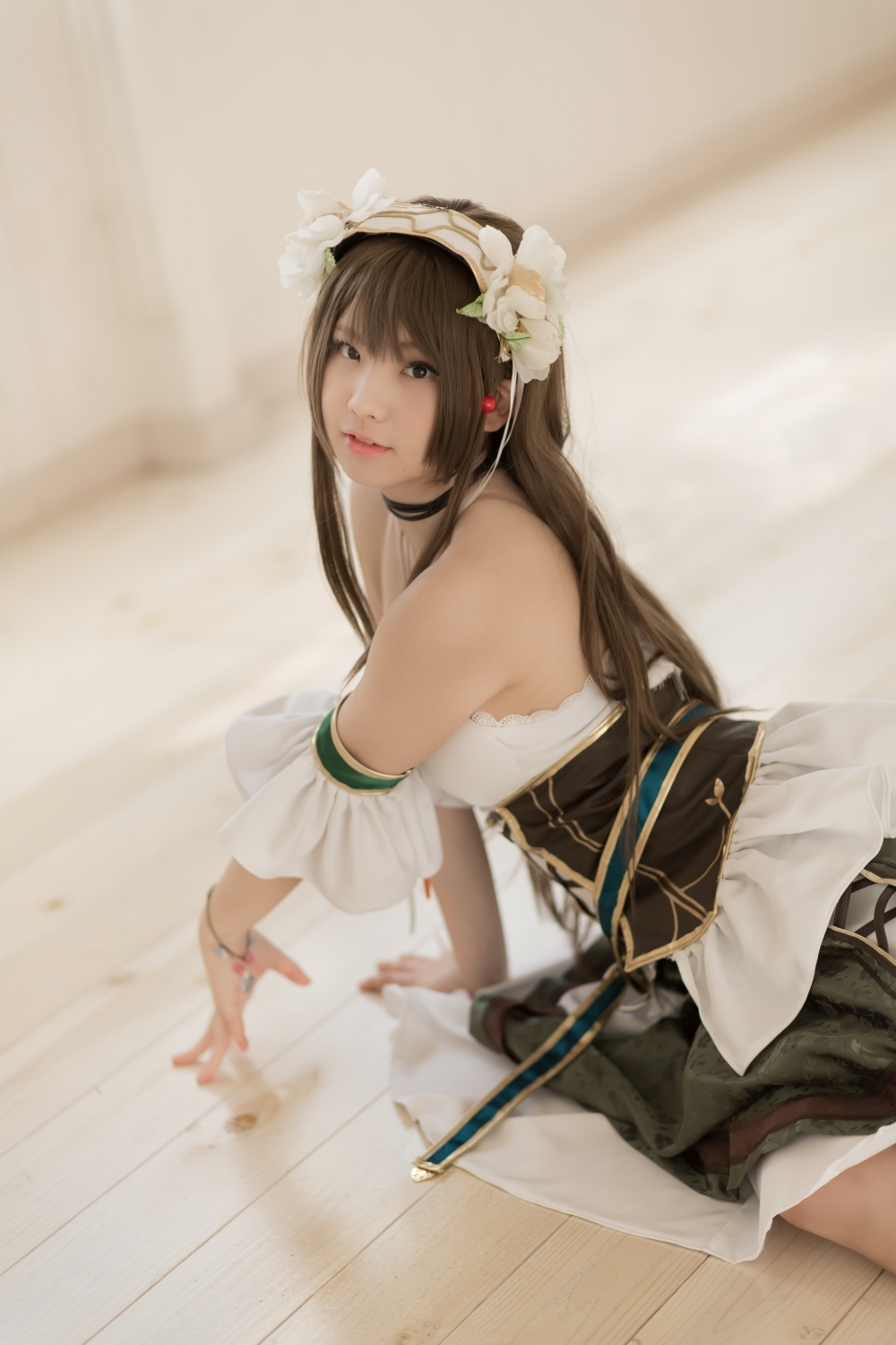 (C83) (COSPLAY) [ENAKO] 虚空のカナリア 性感丝袜美女图片