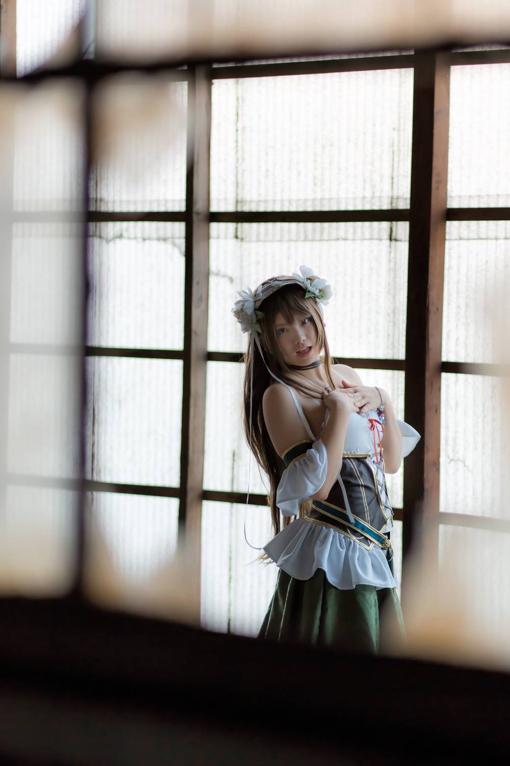 (C83) (COSPLAY) [ENAKO] 虚空のカナリア 性感丝袜美女图片