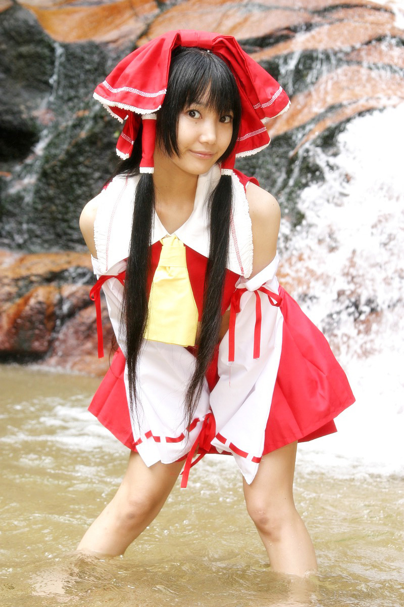 COS套图 c74 heso 日本美女野外套图