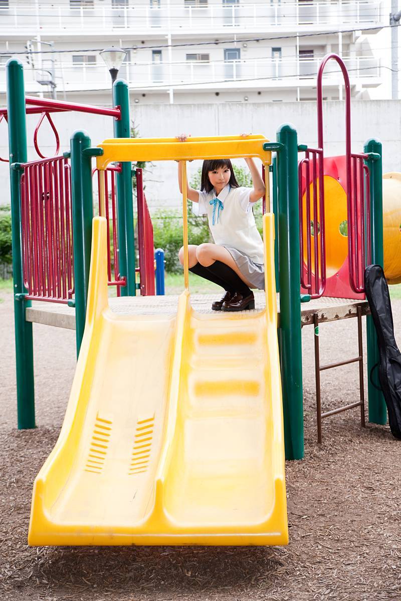 丝袜美女吉他校园 日本cosplay性感美女套图