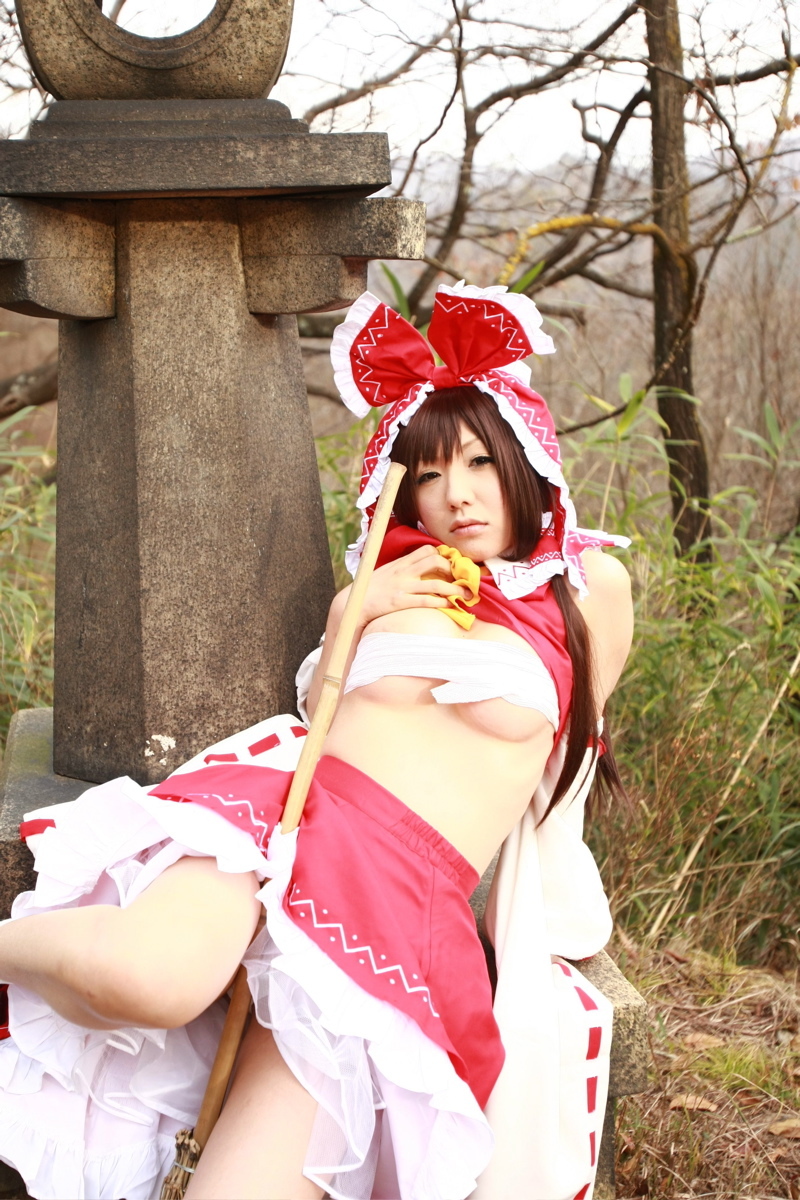 [Cosplay]tohkasu 2 游戏美女写真 日本超级诱惑美女图片写真