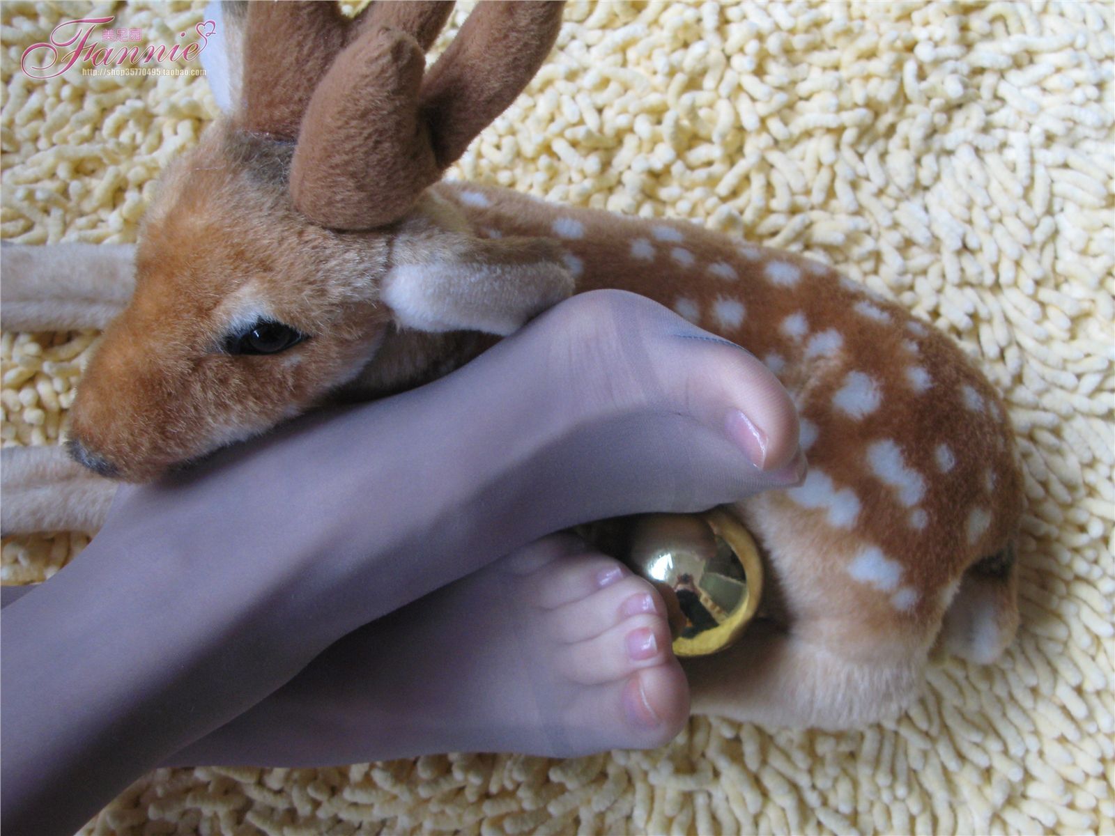 Fannie芬妮高清原图之2008圣诞快乐（丝足）NO.004