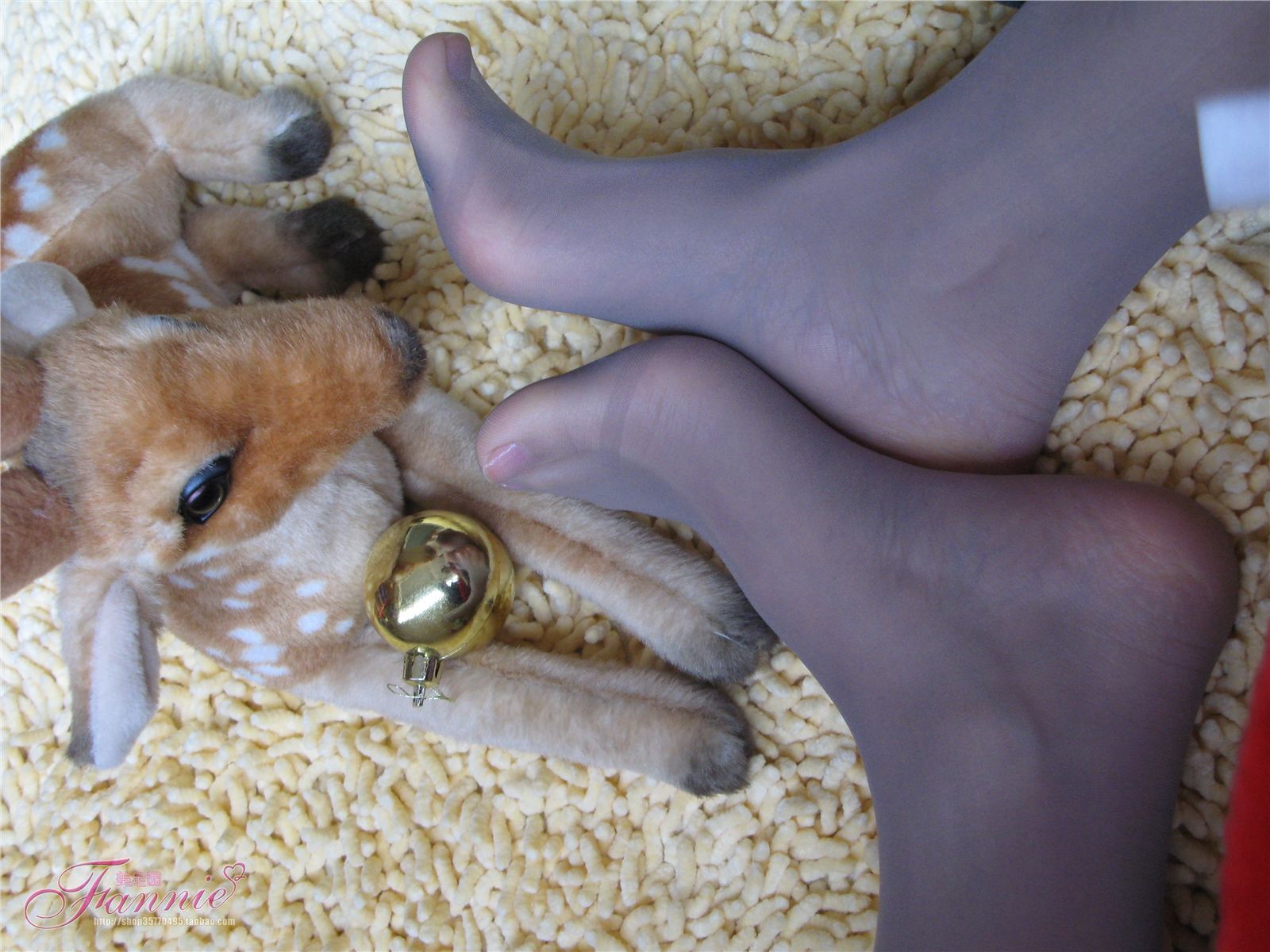 Fannie芬妮高清原图之2008圣诞快乐（丝足）NO.004