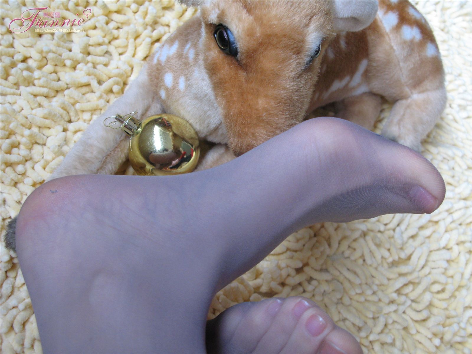 Fannie芬妮高清原图之2008圣诞快乐（丝足）NO.004