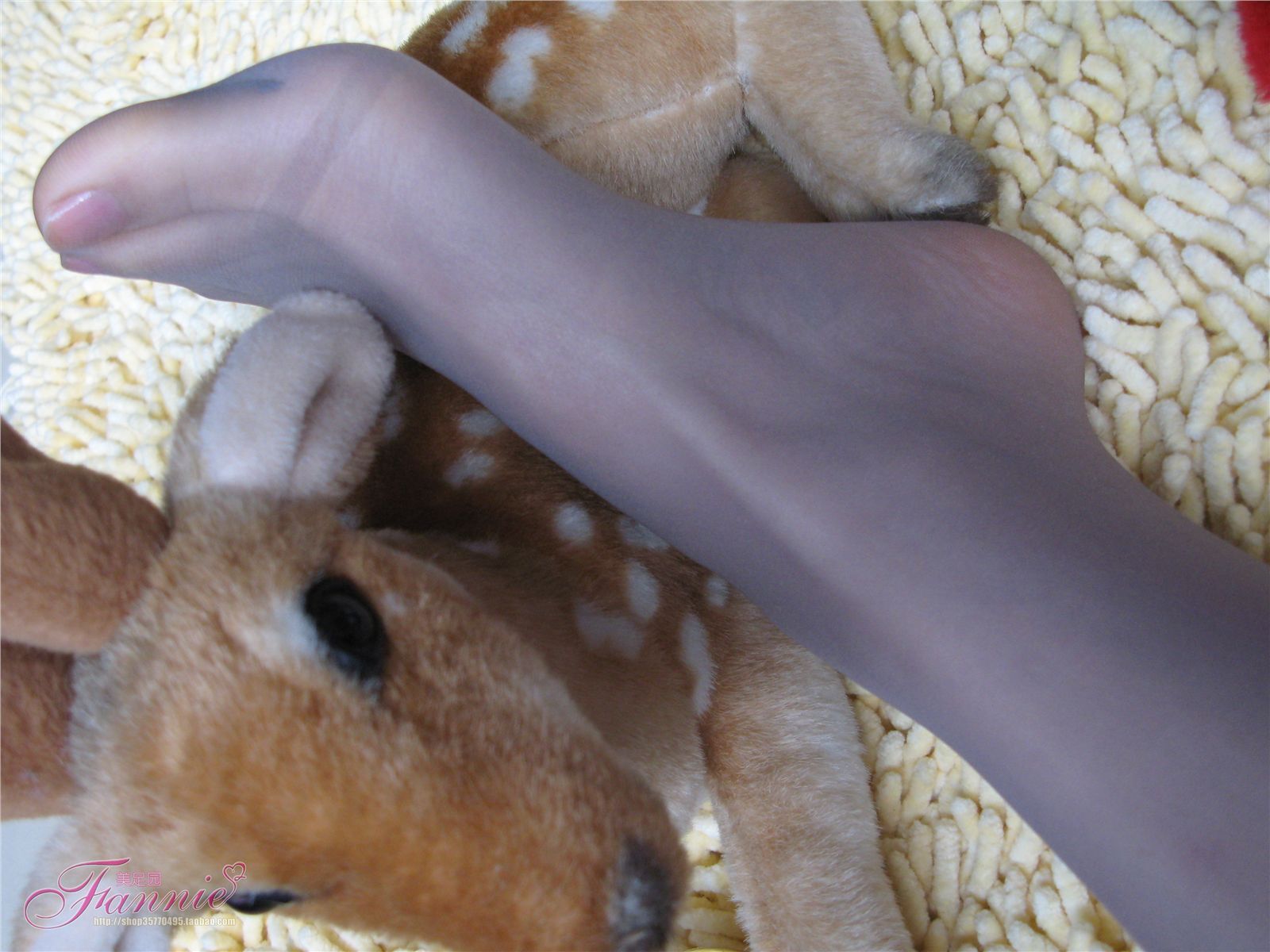 Fannie芬妮高清原图之2008圣诞快乐（丝足）NO.004