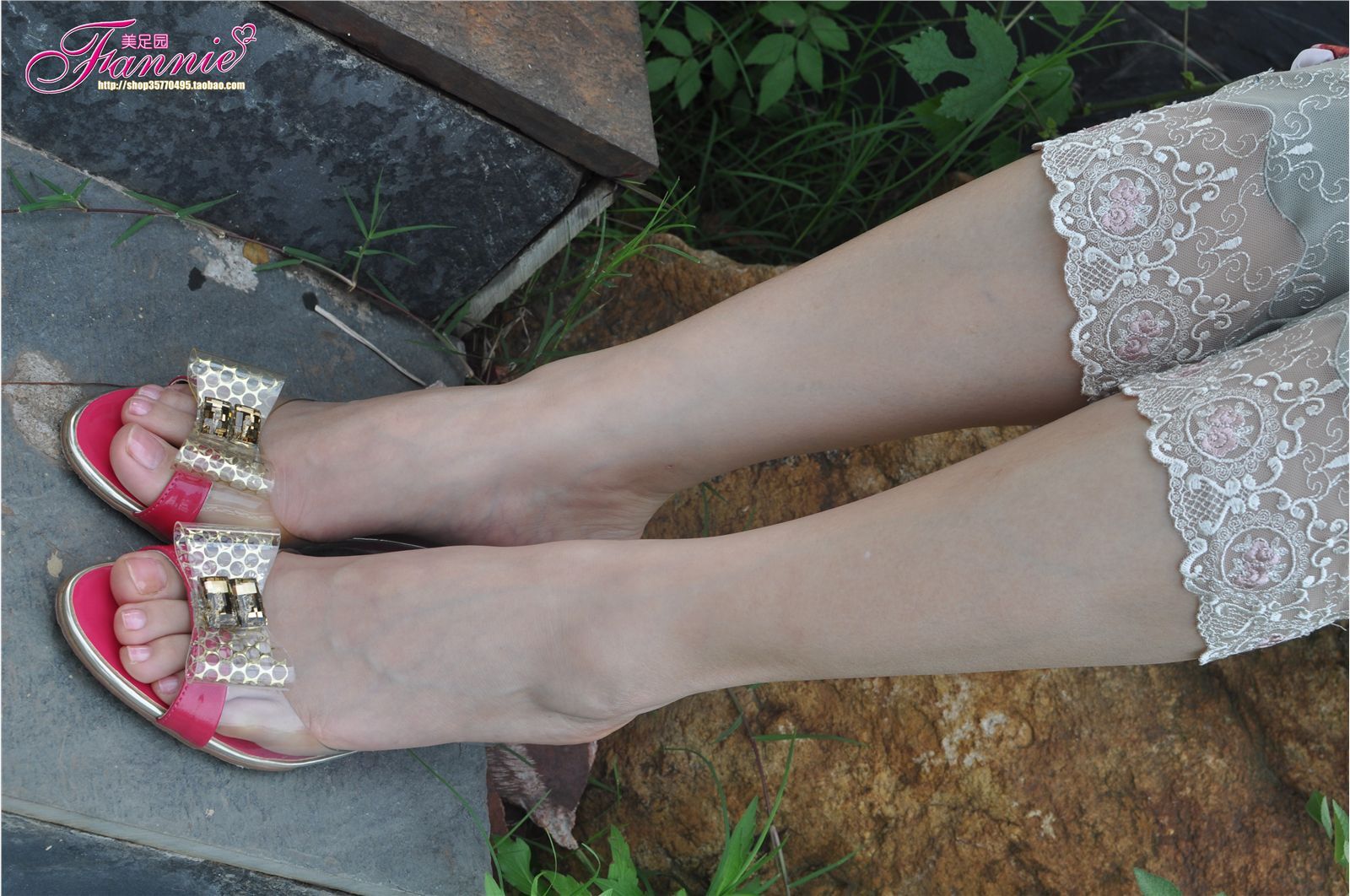 Fannie芬妮高清原图之2011周年特辑（裸足2）NO.012