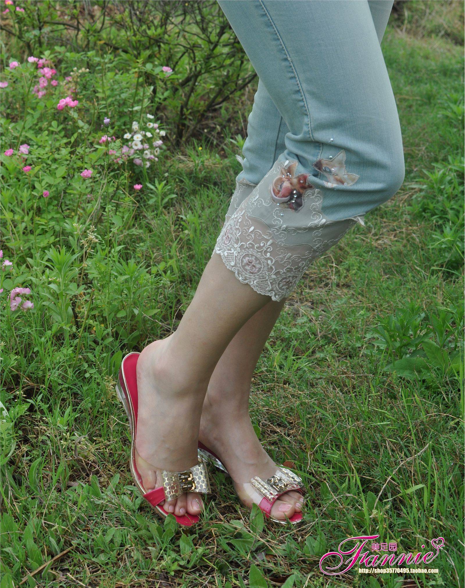 Fannie芬妮高清原图之2011周年特辑（裸足2）NO.012