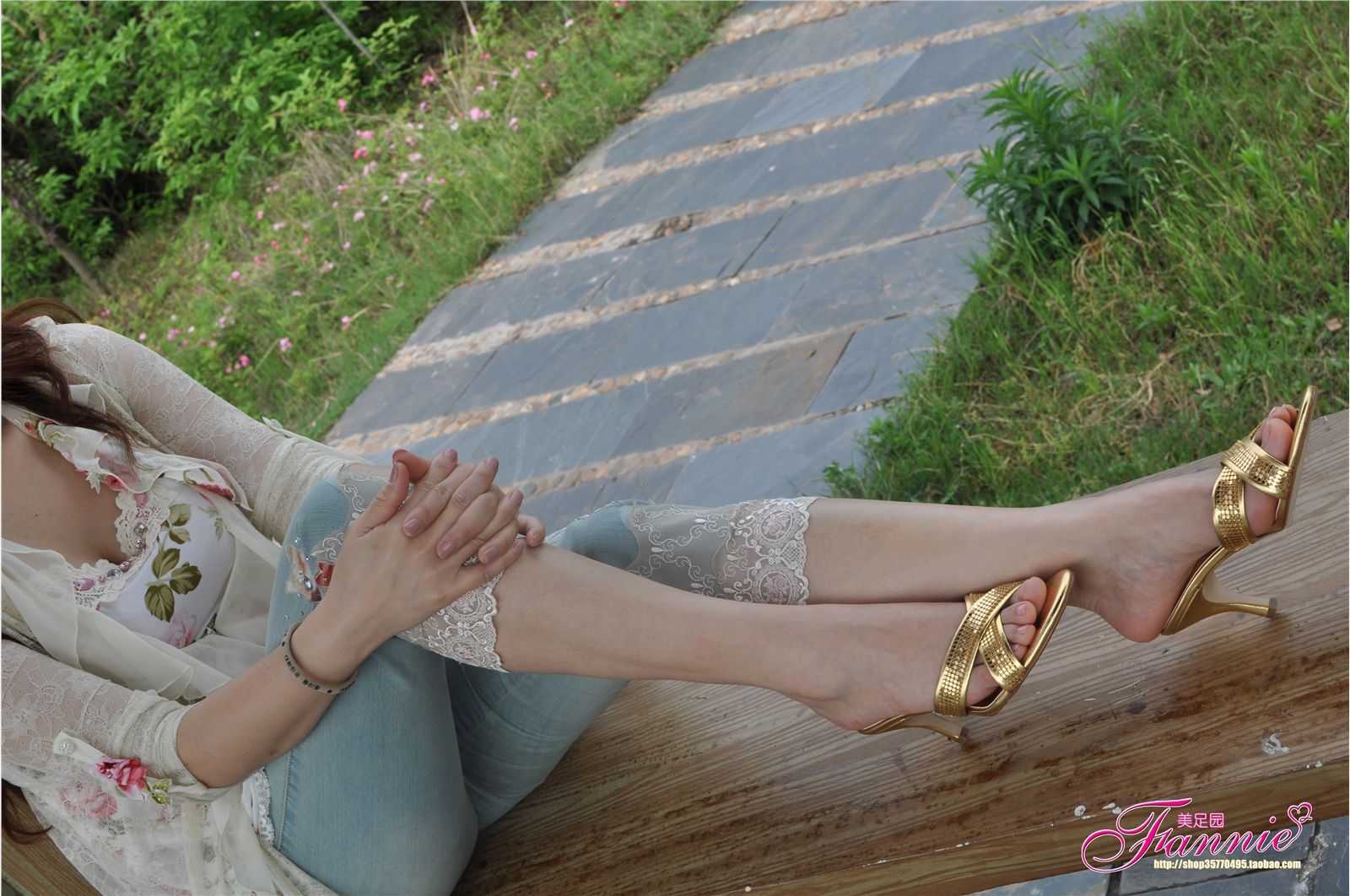 Fannie芬妮高清原图之2011周年特辑（裸足3）NO.013