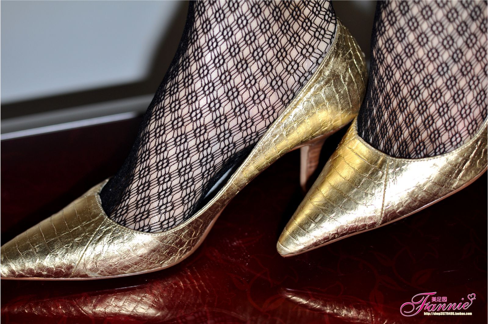 Fannie芬妮高清原图之暗香（金色船鞋黑网丝）NO.020