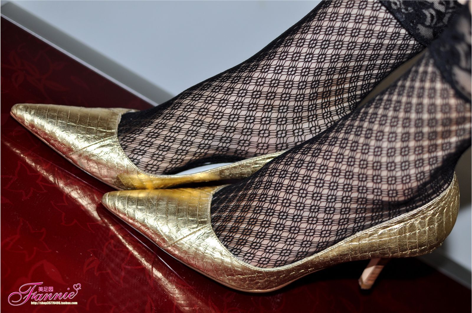 Fannie芬妮高清原图之暗香（金色船鞋黑网丝）NO.020