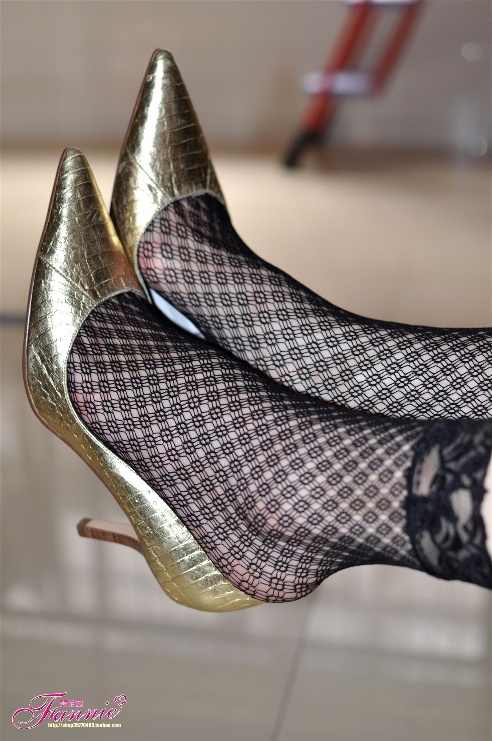 Fannie芬妮高清原图之暗香（金色船鞋黑网丝）NO.020