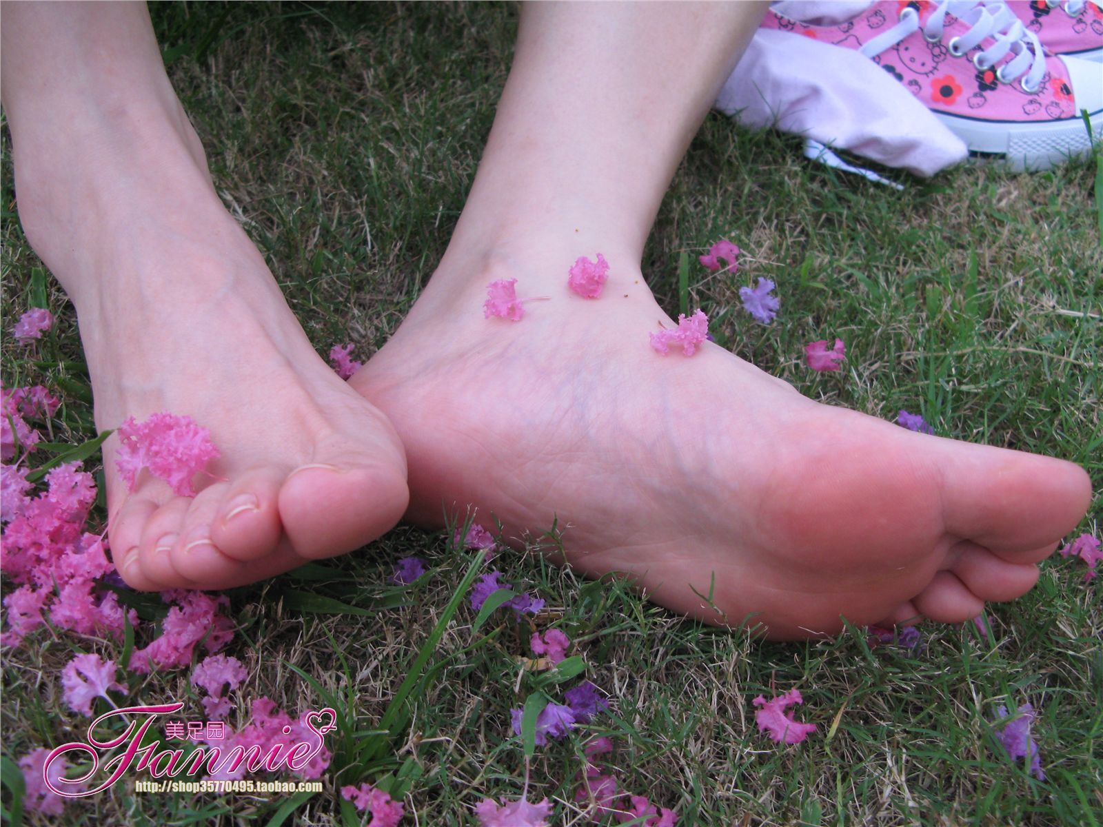 Fannie芬妮高清原图之沾花惹草NO.022