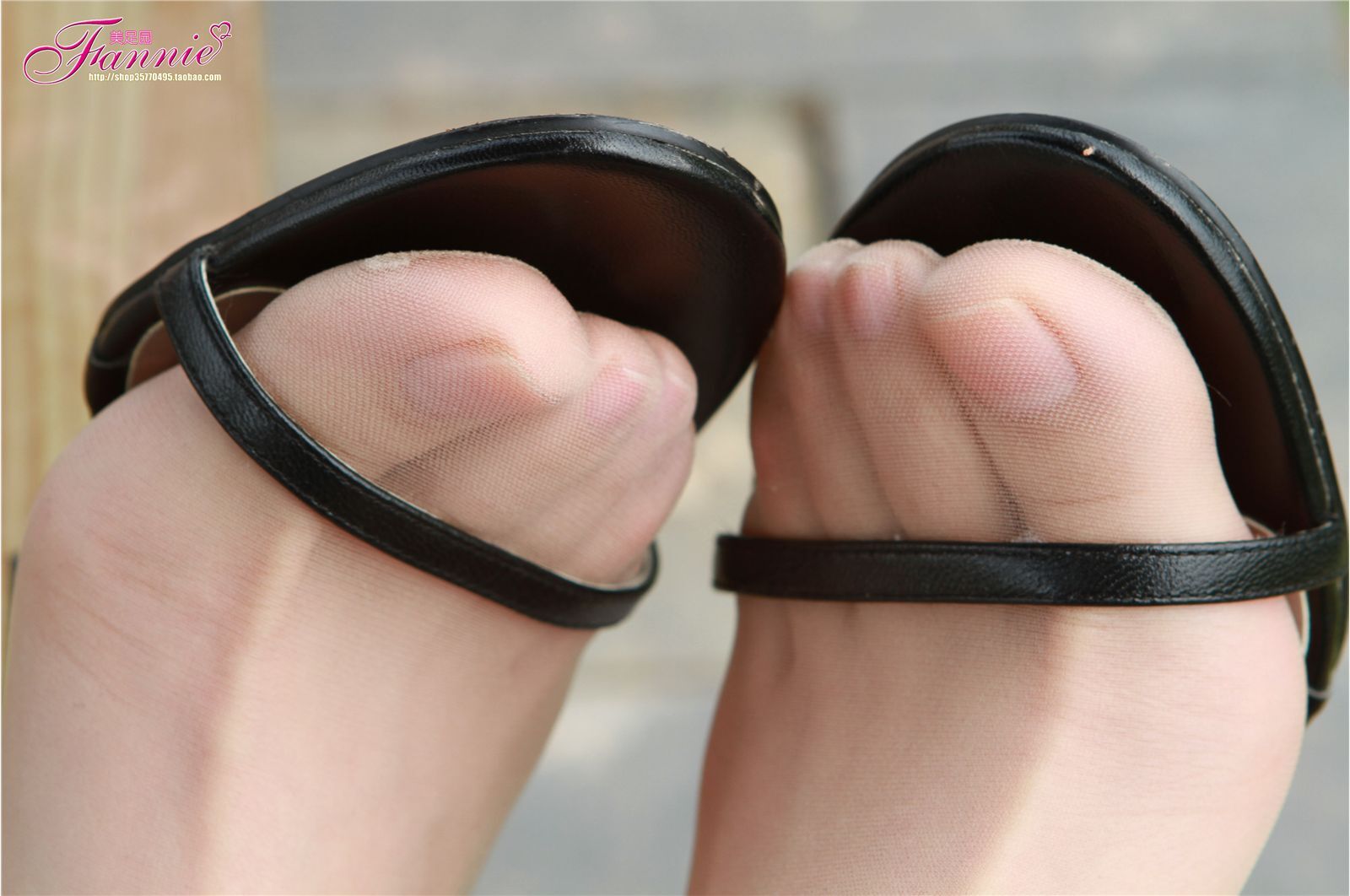 Fannie芬妮高清原图之薄如蝉翼轻若烟（极致高跟肉色短丝）NO.031