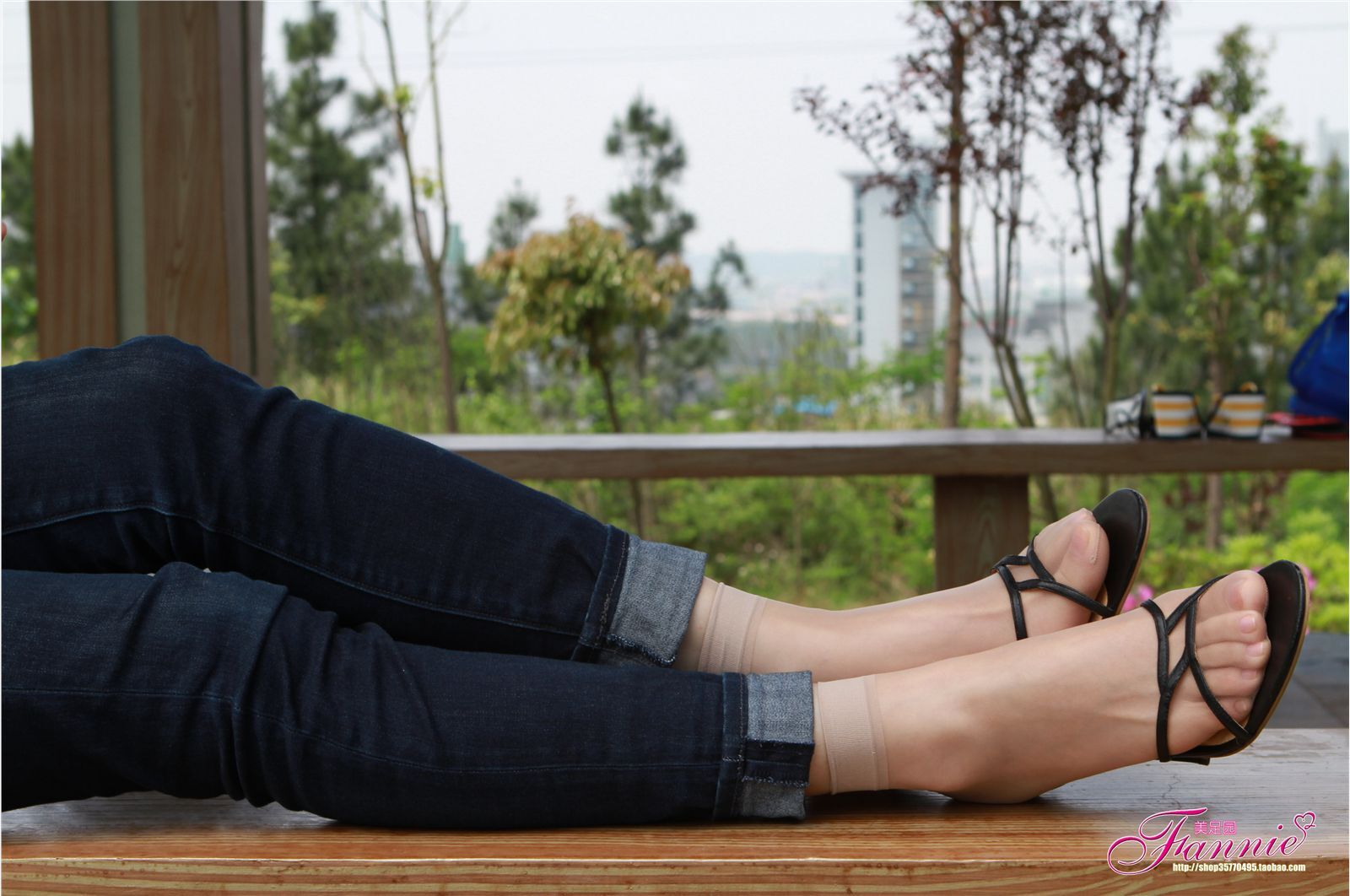 Fannie芬妮高清原图之薄如蝉翼轻若烟（极致凉拖肉色短丝）NO.033