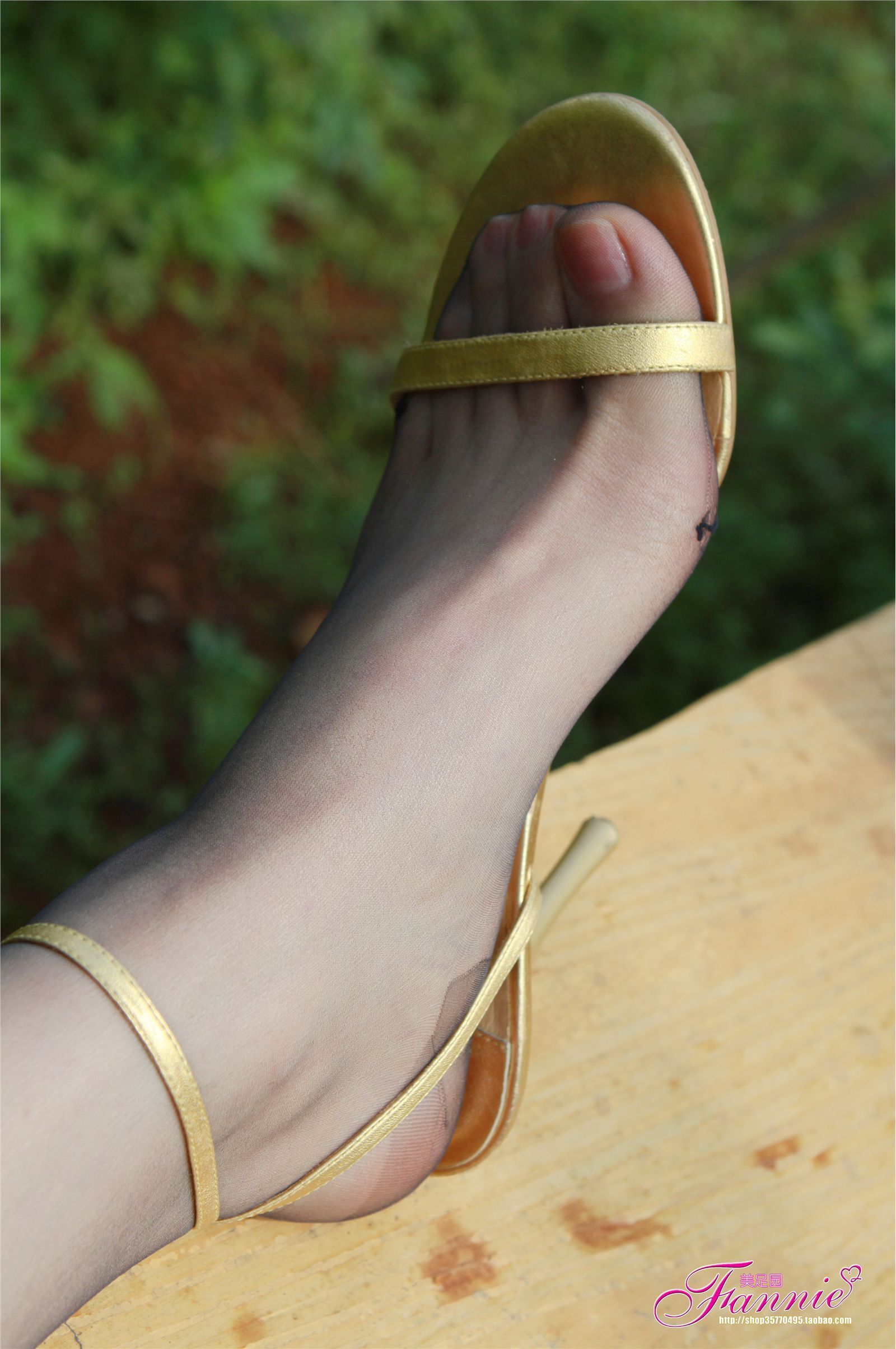 Fannie芬妮高清原图之薄如蝉翼轻若烟（金色旋律蓝色纯丝）NO.036