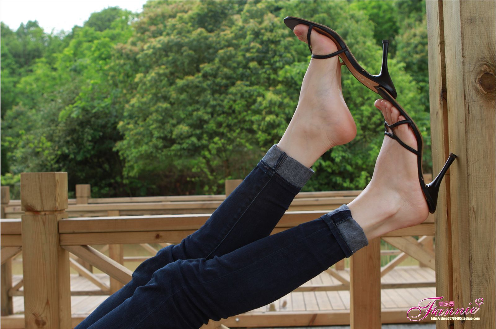 Fannie芬妮高清原图之薄施粉彩（极致凉拖）NO.042