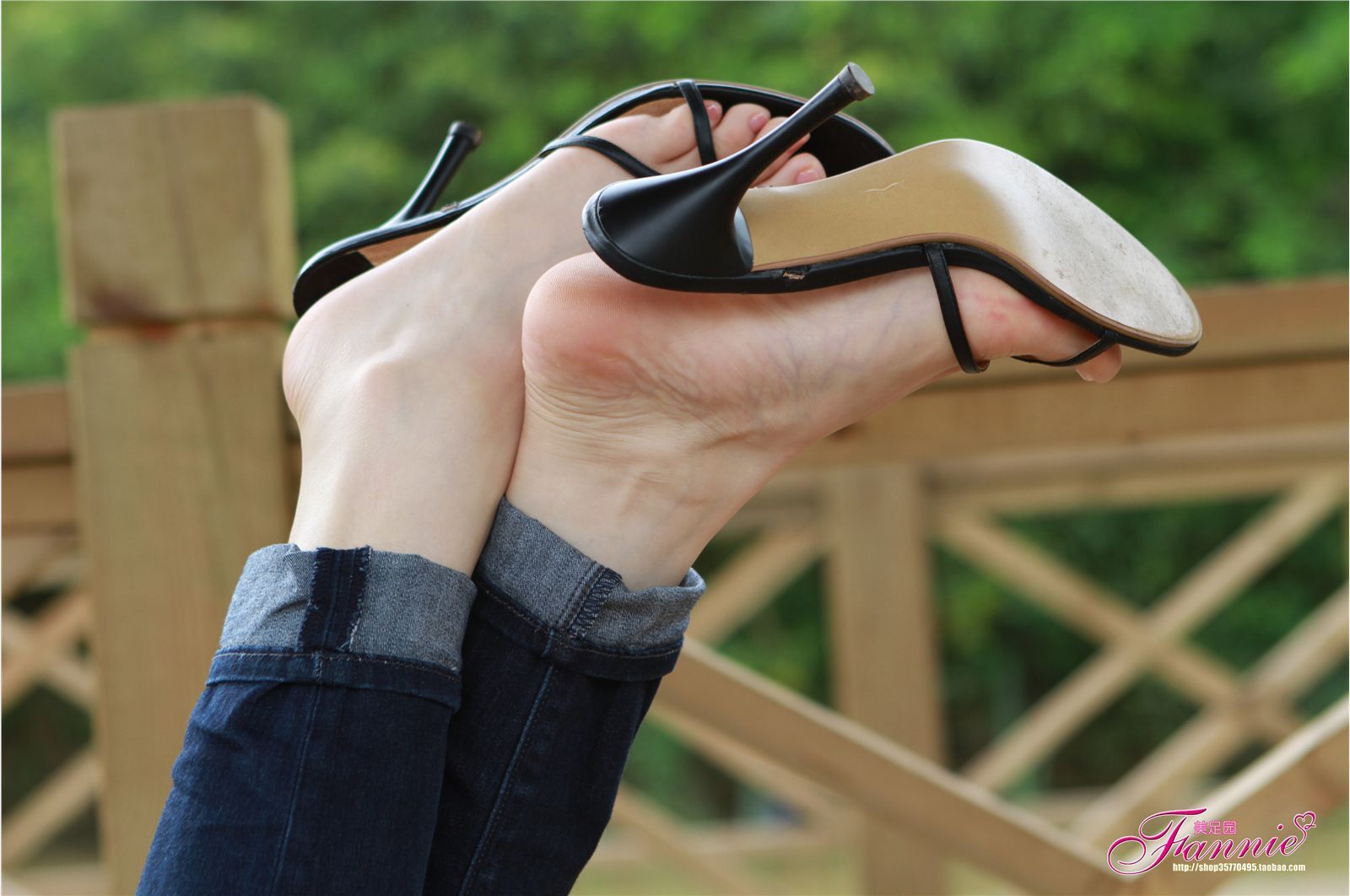 Fannie芬妮高清原图之薄施粉彩（极致凉拖）NO.042