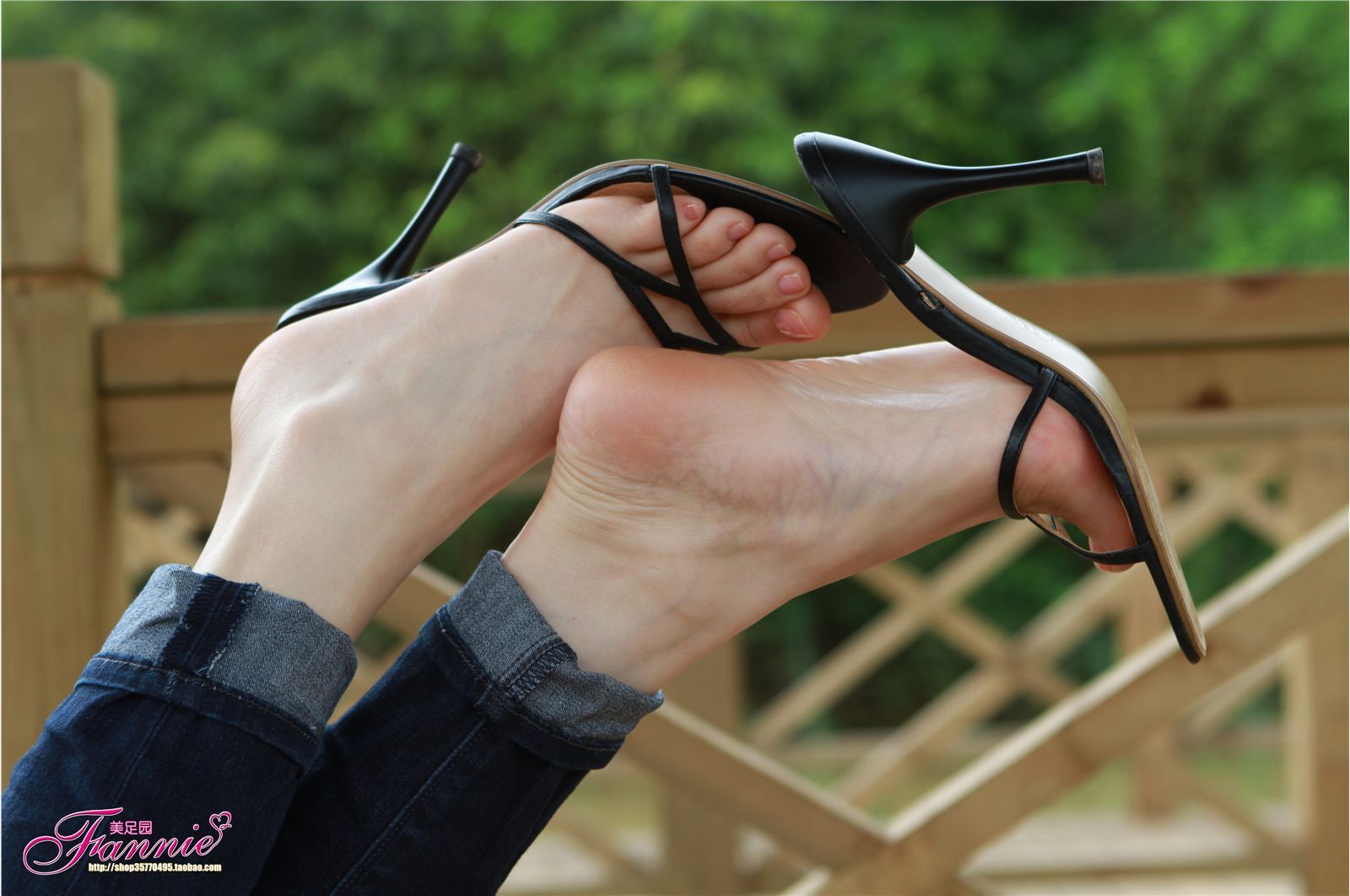 Fannie芬妮高清原图之薄施粉彩（极致凉拖）NO.042