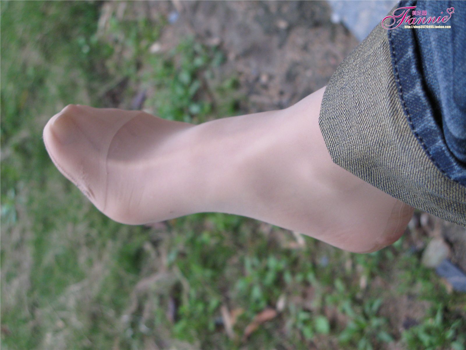 Fannie芬妮高清原图之茶山温泉2丝足NO.046