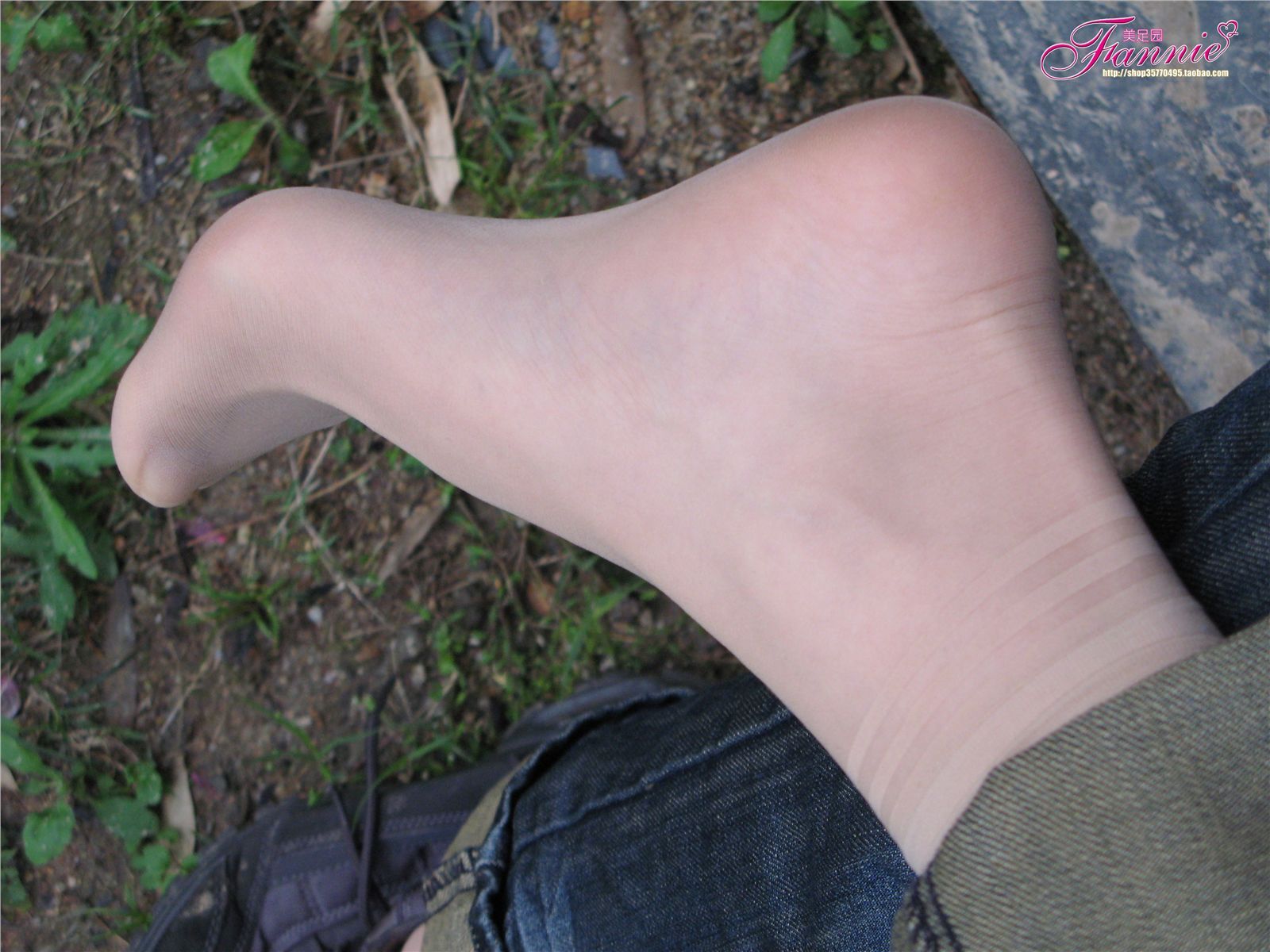 Fannie芬妮高清原图之茶山温泉2丝足NO.046