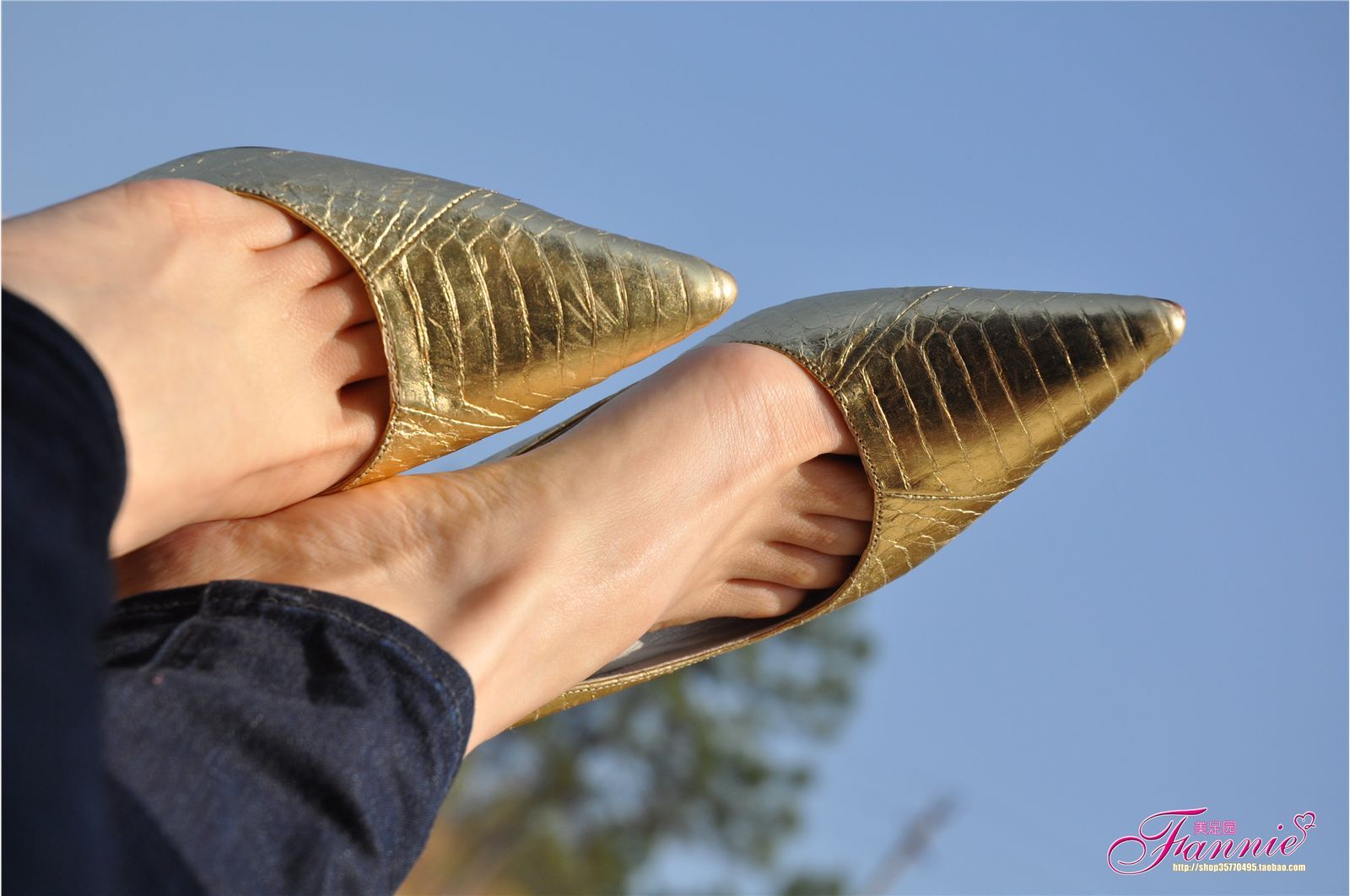 Fannie芬妮高清原图之车窗外的风景(船鞋)NO.059