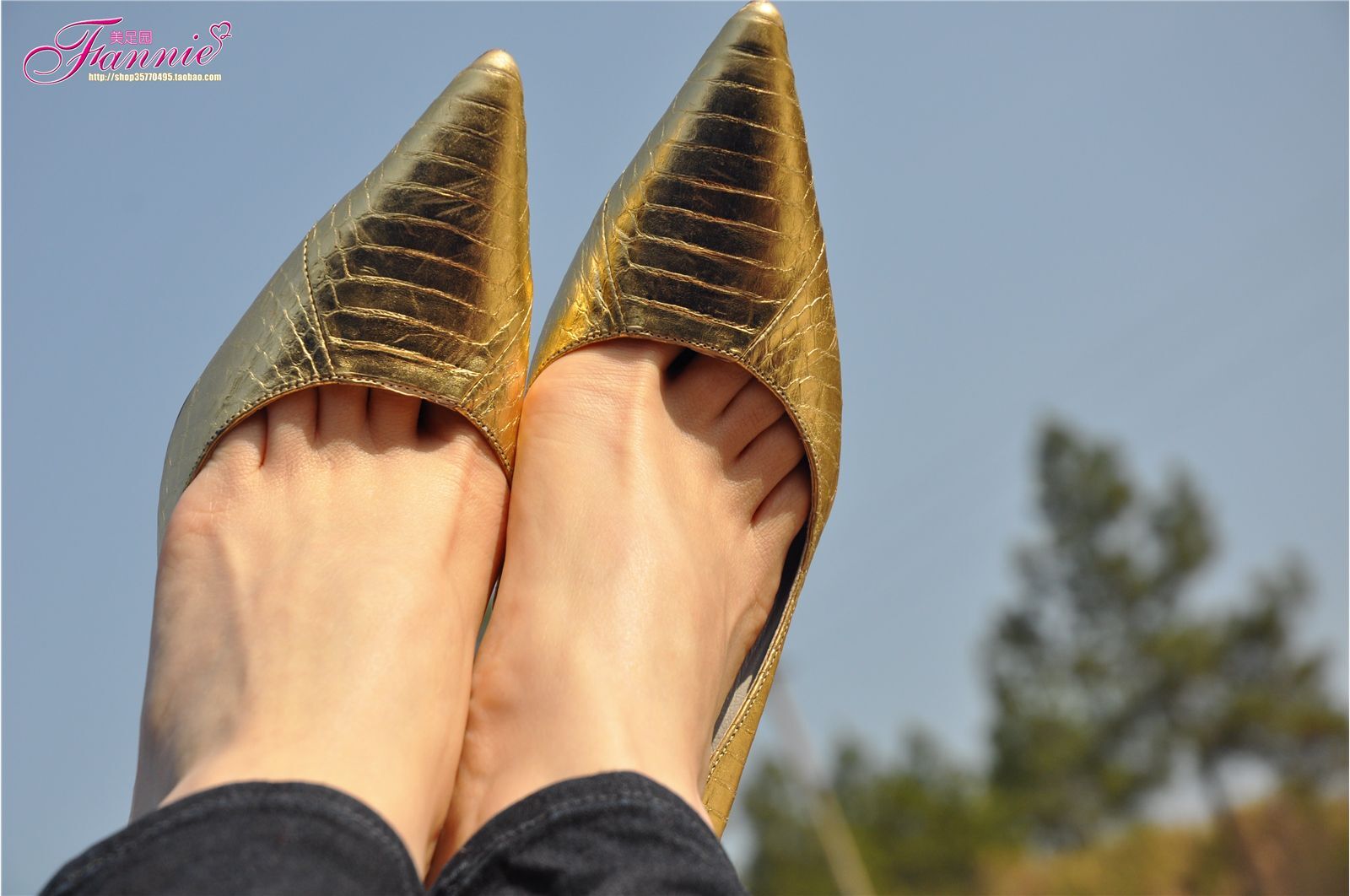 Fannie芬妮高清原图之车窗外的风景(船鞋)NO.059