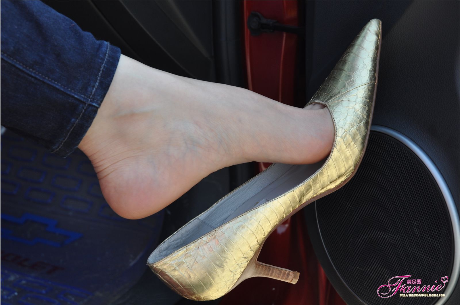 Fannie芬妮高清原图之车窗外的风景(船鞋)NO.059