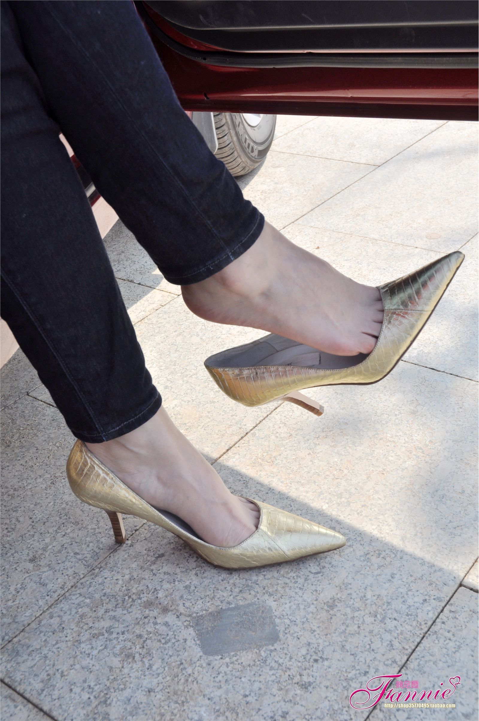 Fannie芬妮高清原图之车窗外的风景(船鞋)NO.059