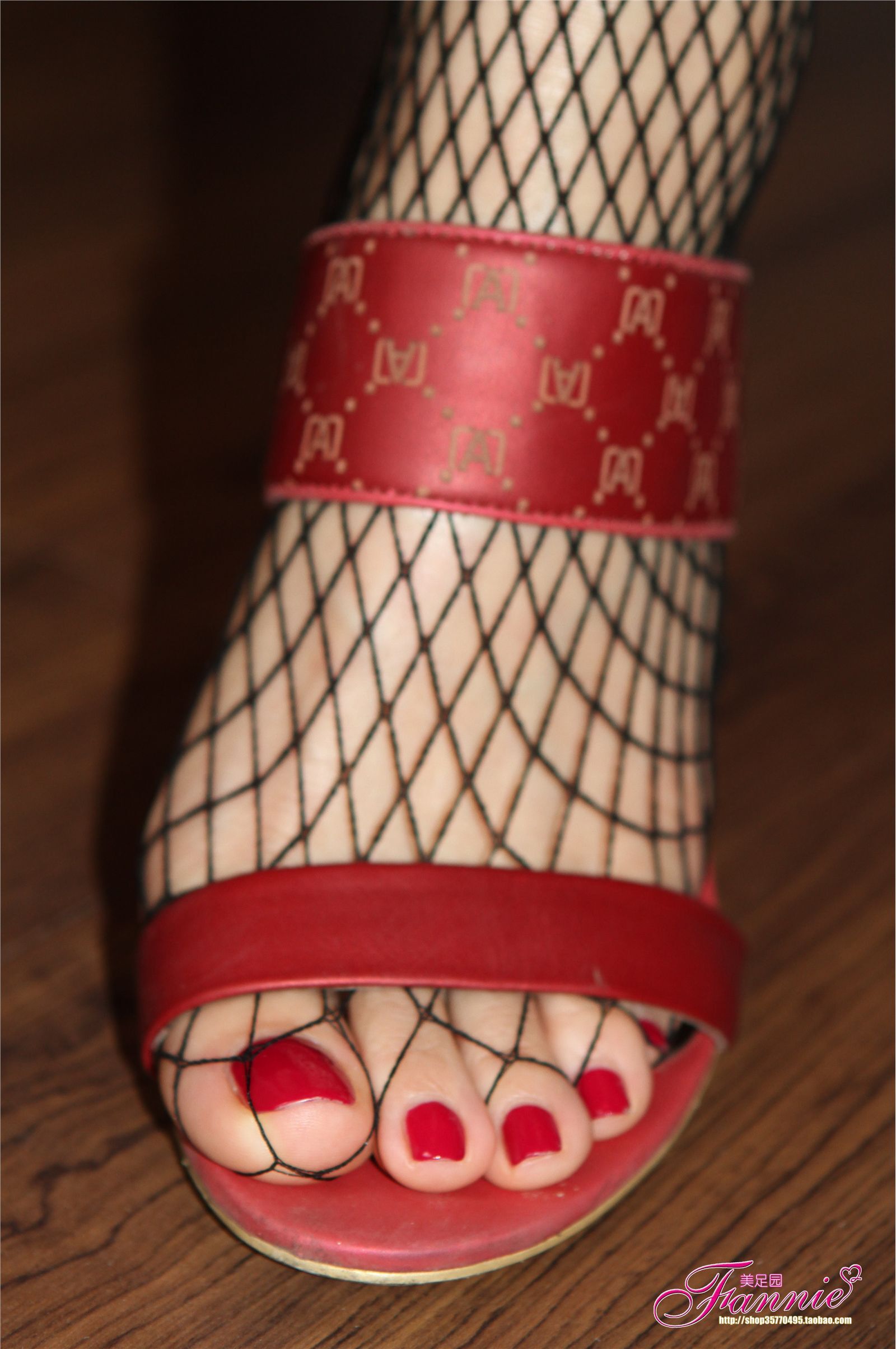 Fannie芬妮高清原图之炽红莲（黑网丝）NO.063