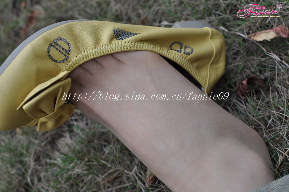 Fannie芬妮高清原图之触摸阳光（黄色船鞋肉丝）NO.076