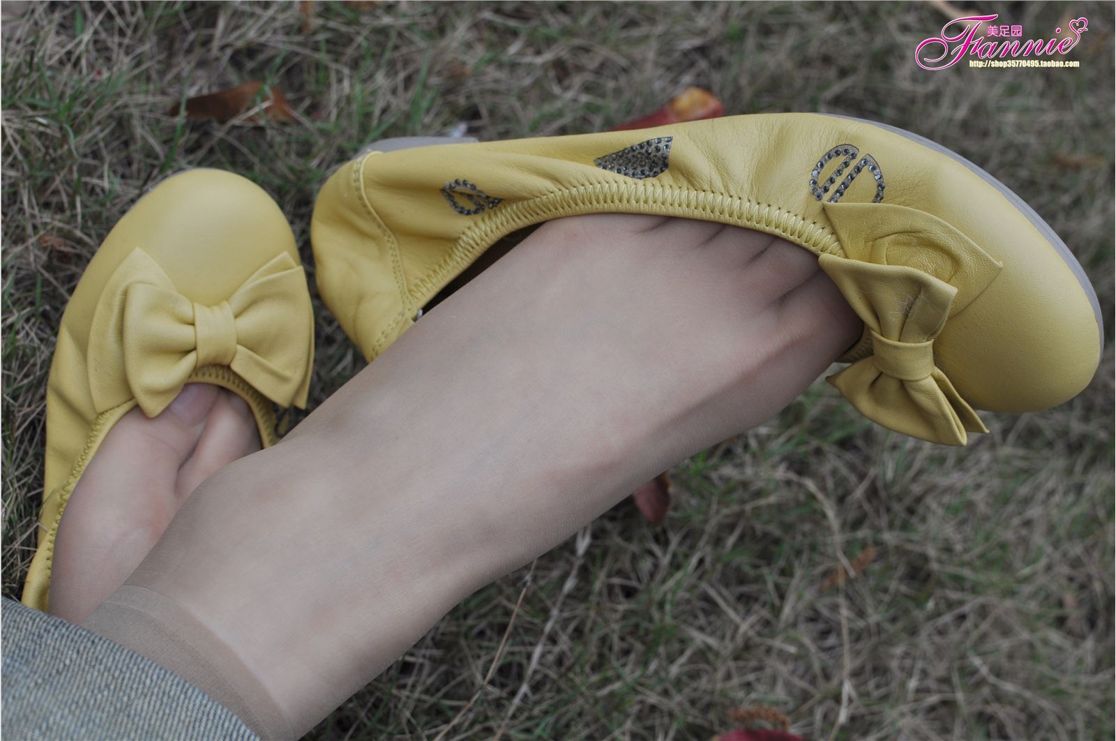 Fannie芬妮高清原图之触摸阳光（黄色船鞋肉丝）NO.076