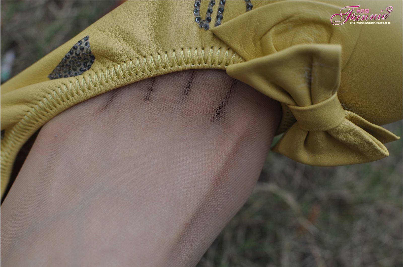 Fannie芬妮高清原图之触摸阳光（黄色船鞋肉丝）NO.076