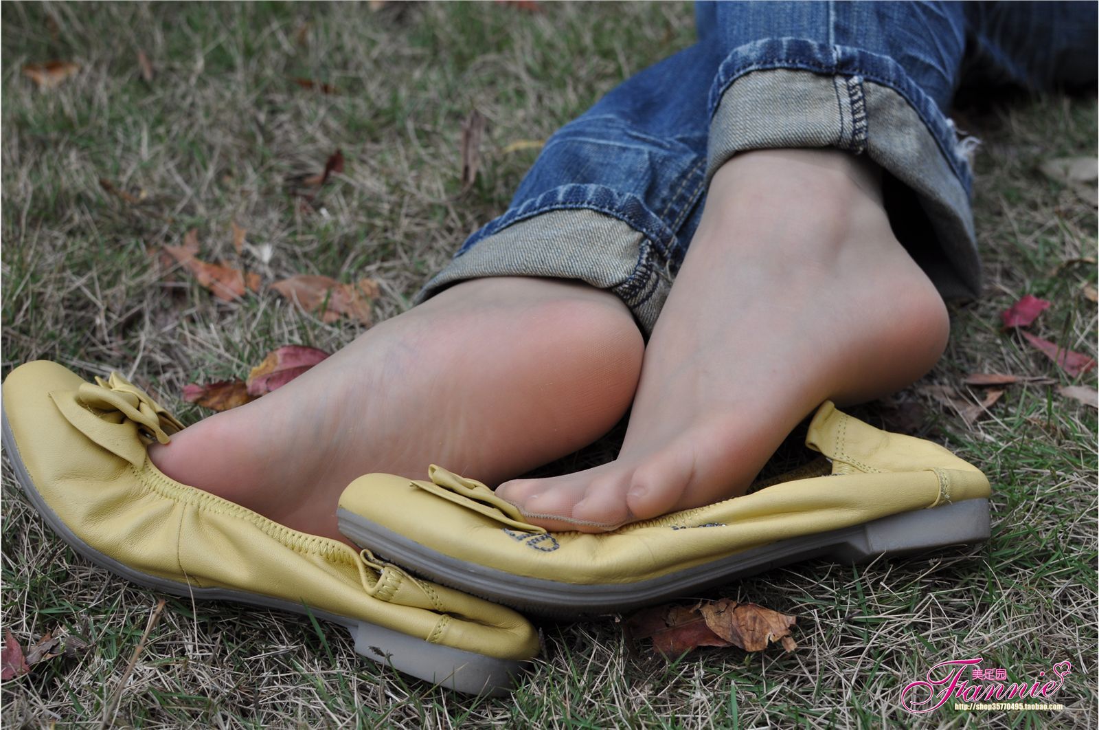 Fannie芬妮高清原图之触摸阳光（黄色船鞋肉丝）NO.076
