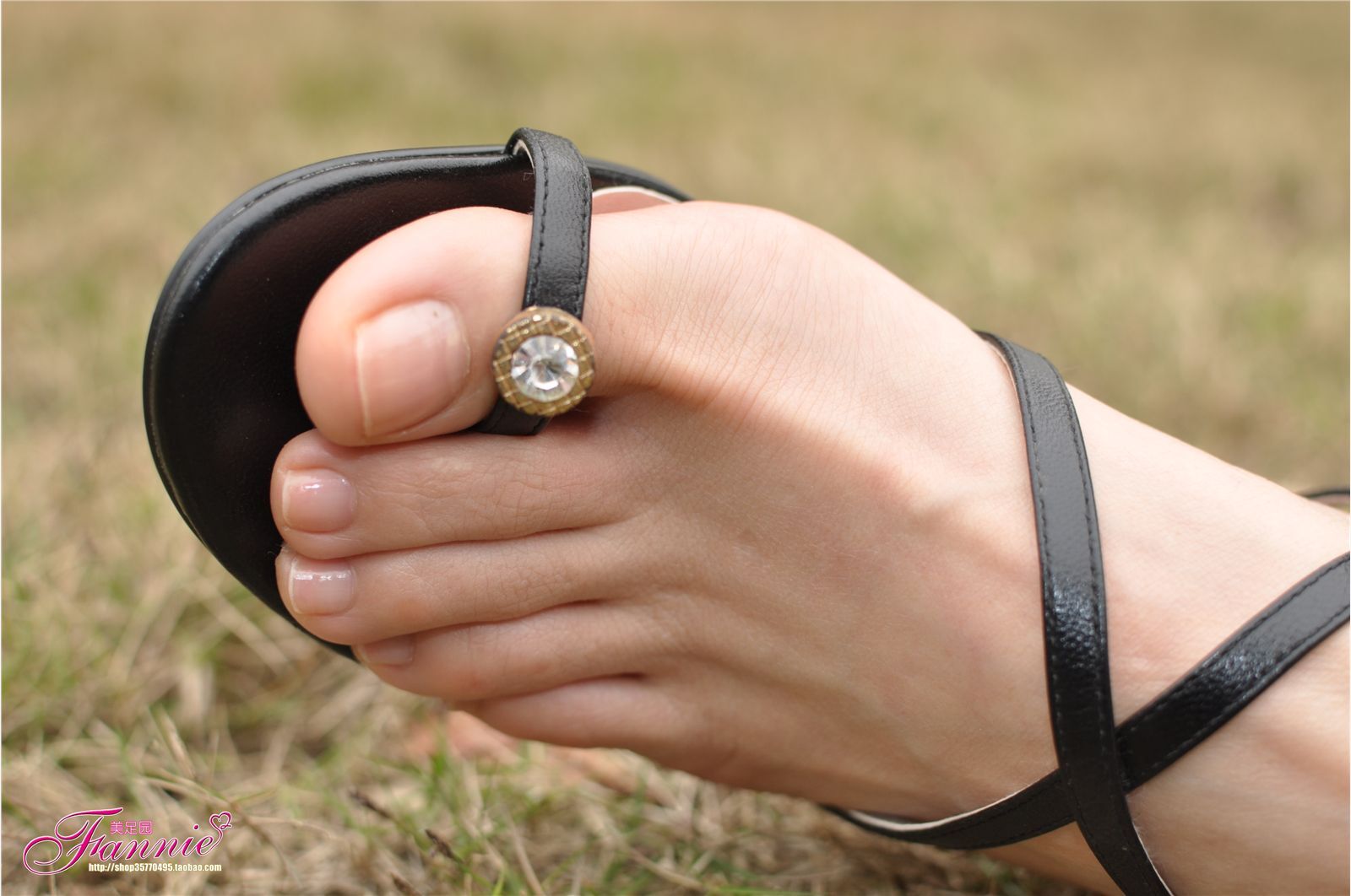 Fannie芬妮高清原图之触摸阳光（极致高跟黑2）NO.079