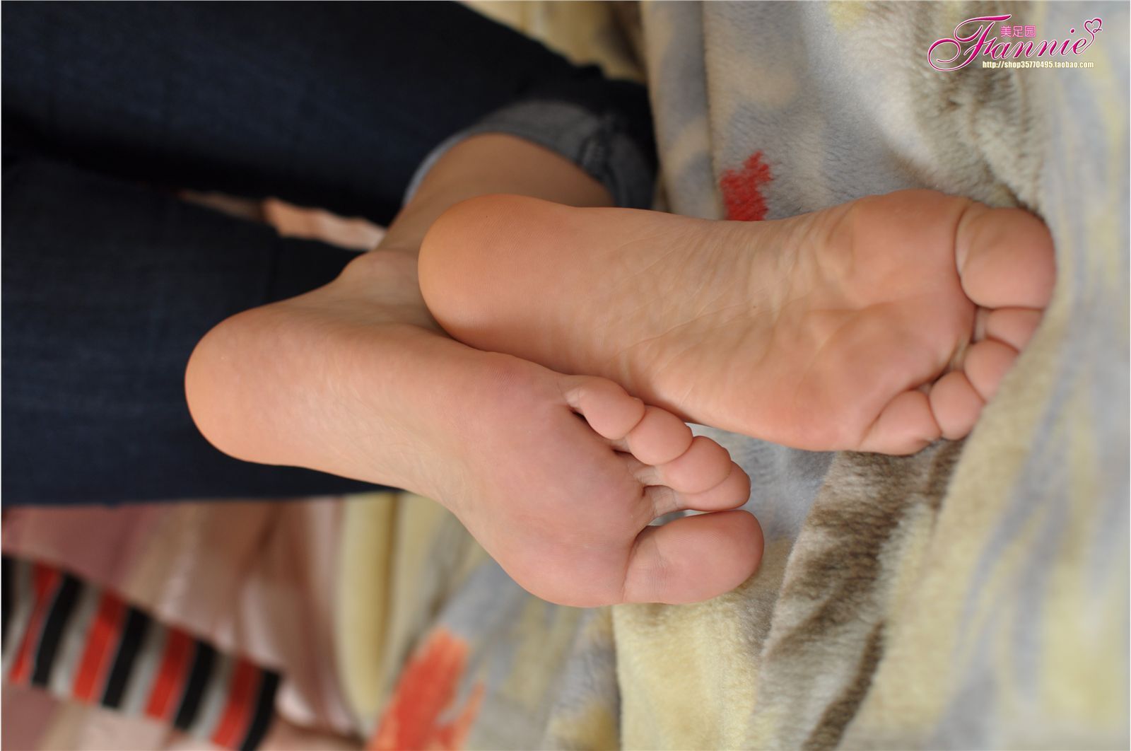 Fannie芬妮高清原图之触摸阳光（裸足2）NO.085