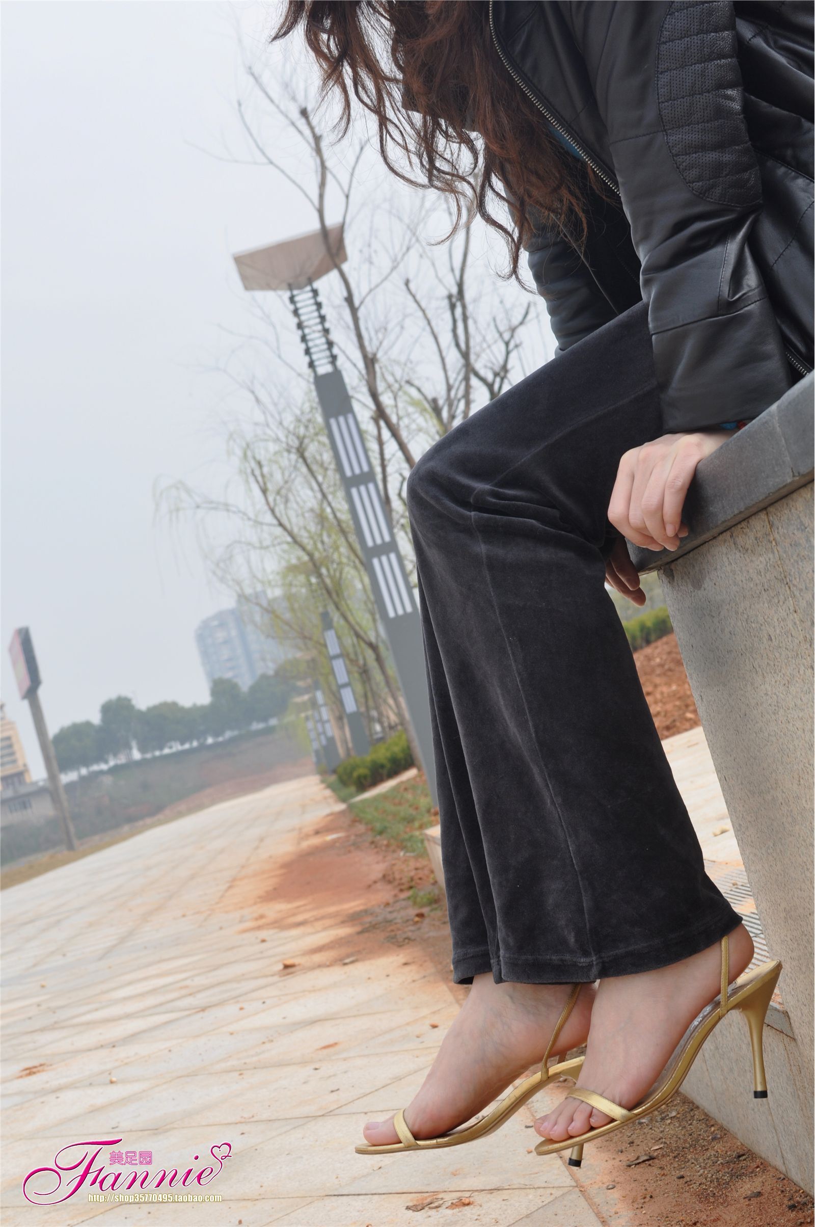 Fannie芬妮高清原图之春江水暖“丫”先知（金色旋律）NO.095