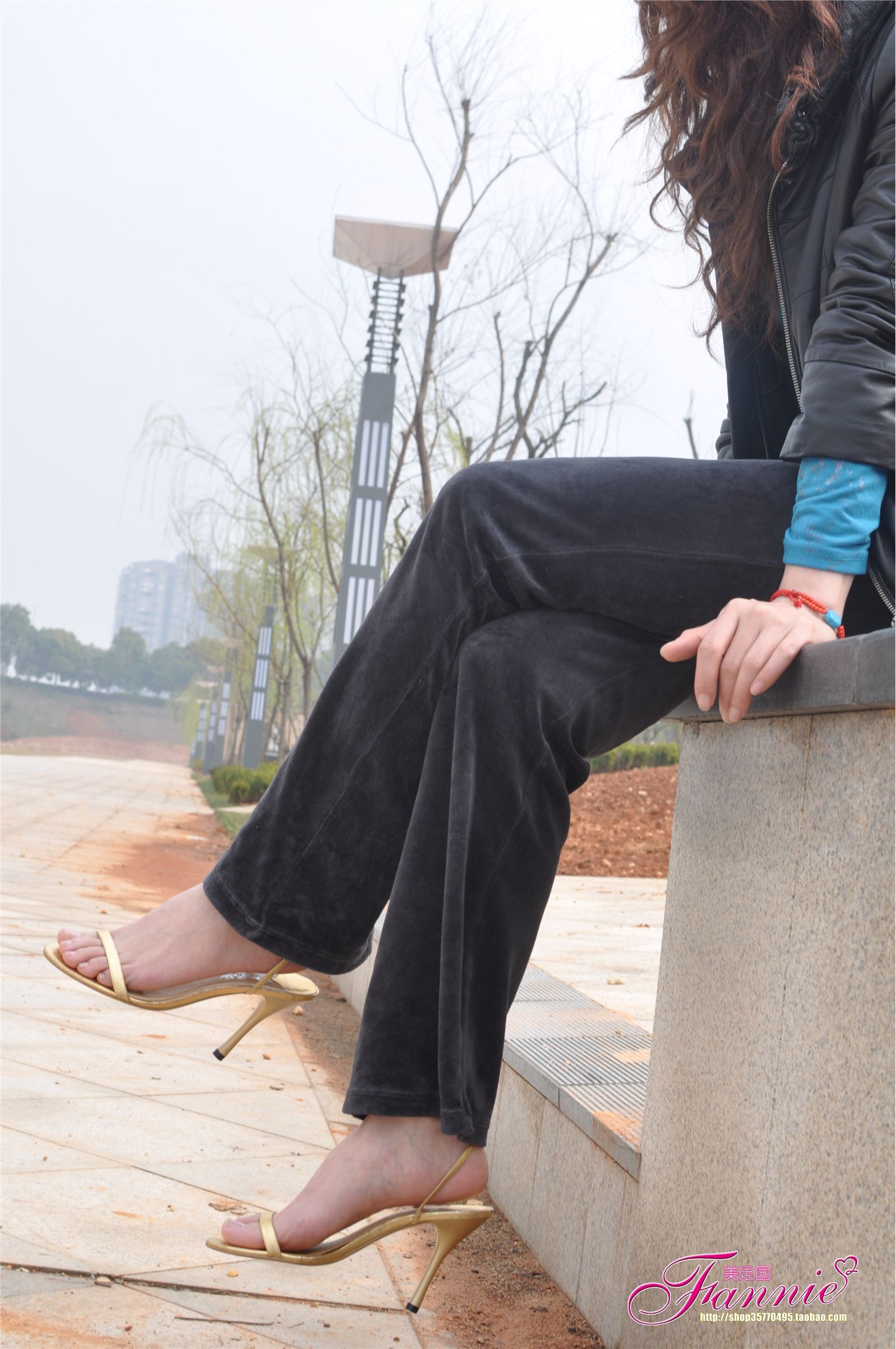 Fannie芬妮高清原图之春江水暖“丫”先知（金色旋律）NO.095