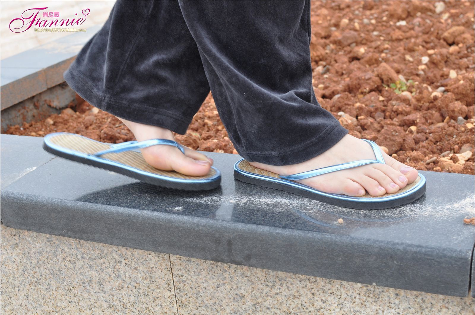 Fannie芬妮高清原图之春江水暖“丫”先知（蓝色人字拖）NO.096