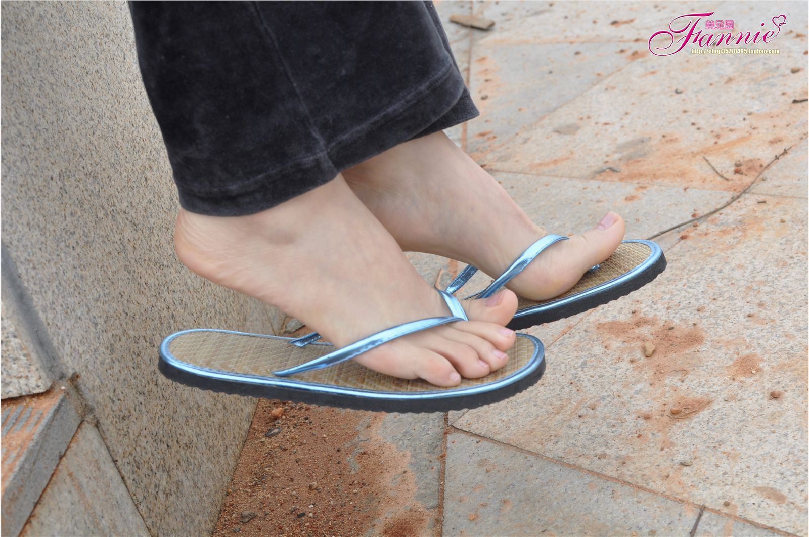Fannie芬妮高清原图之春江水暖“丫”先知（蓝色人字拖）NO.096