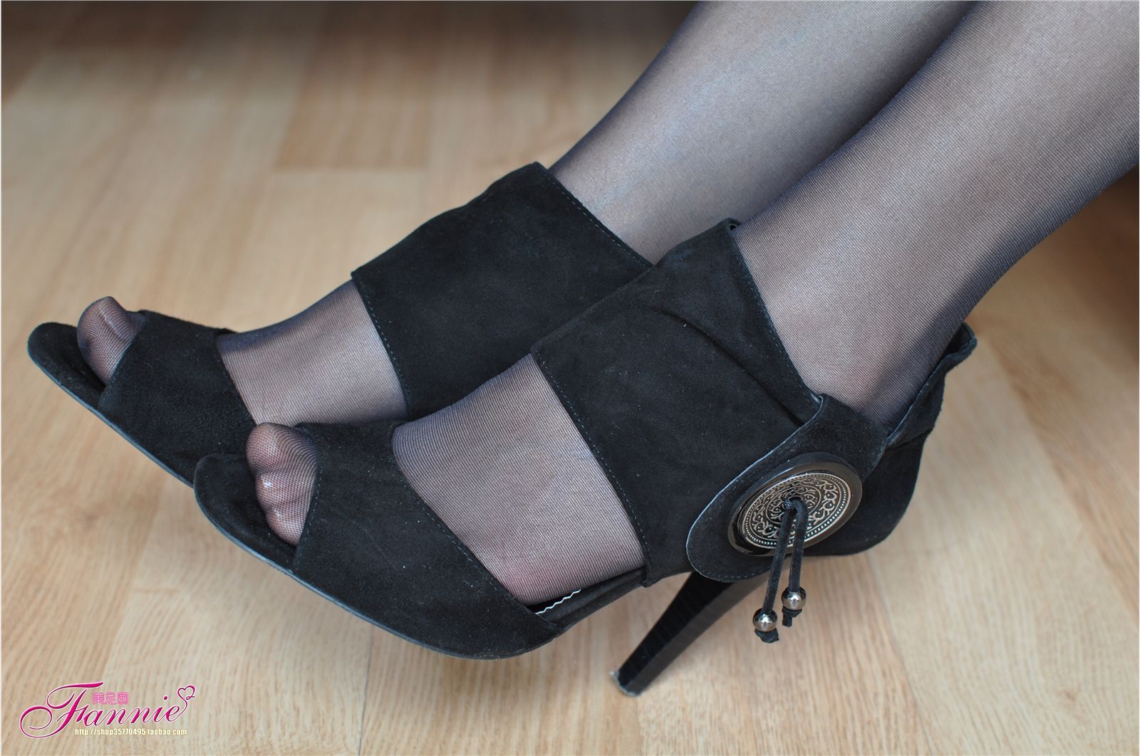 Fannie芬妮高清原图之典雅的高跟黑丝NO.100